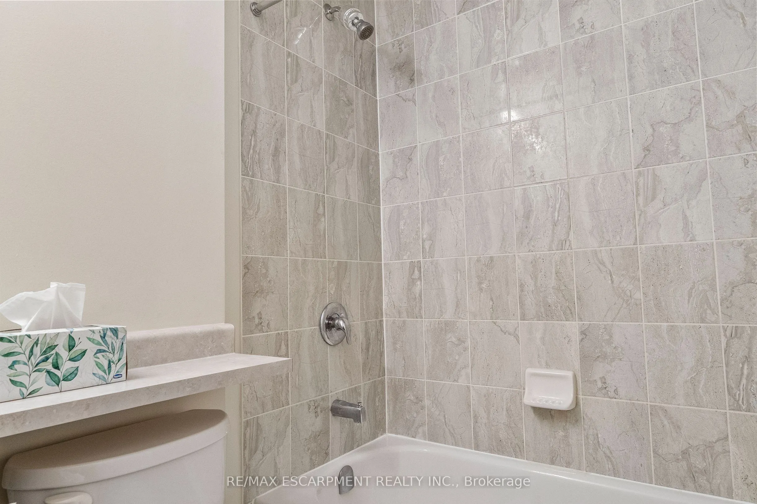 216 Oak Park Boulevard, #436