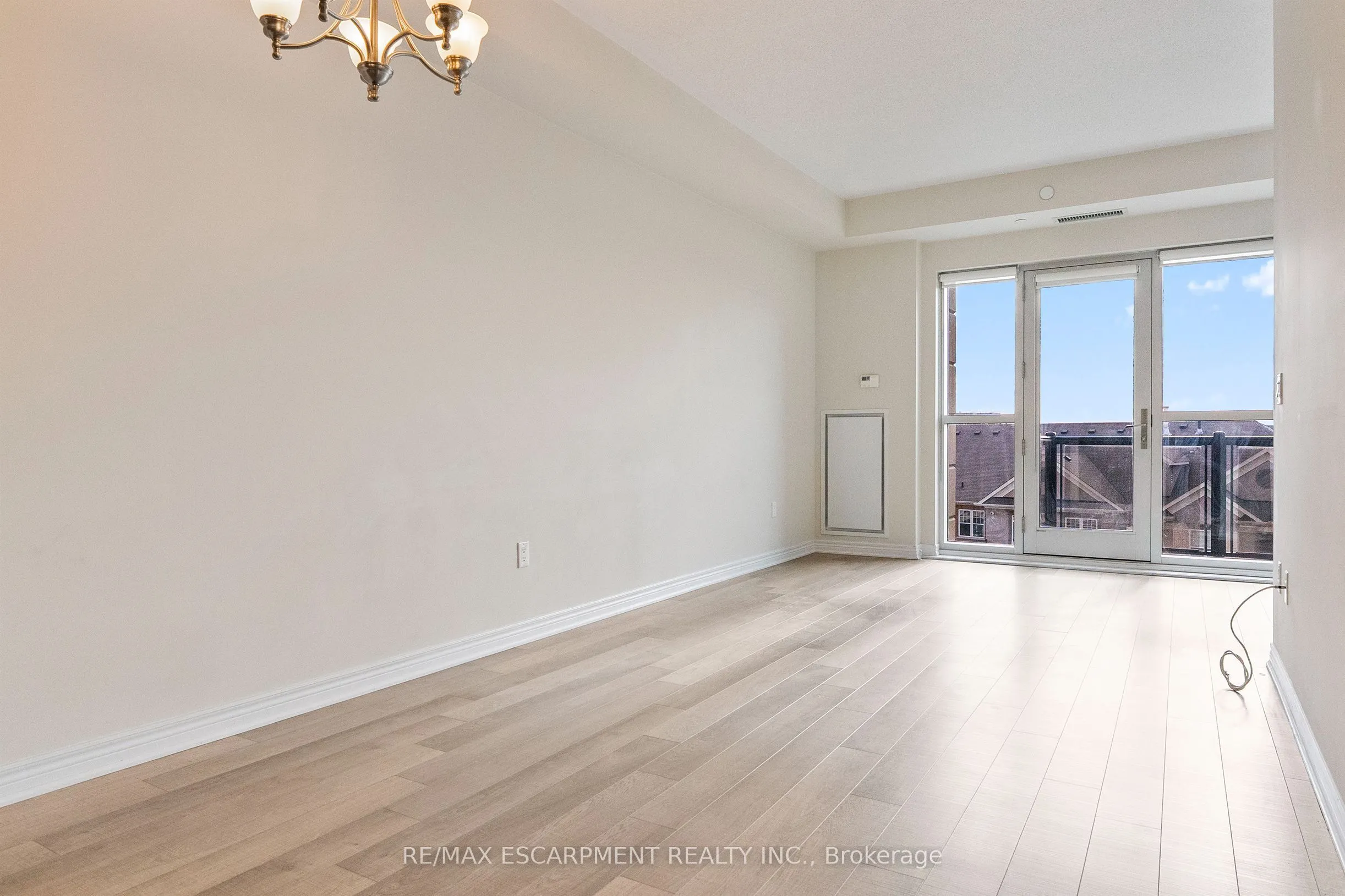 216 Oak Park Boulevard, #436