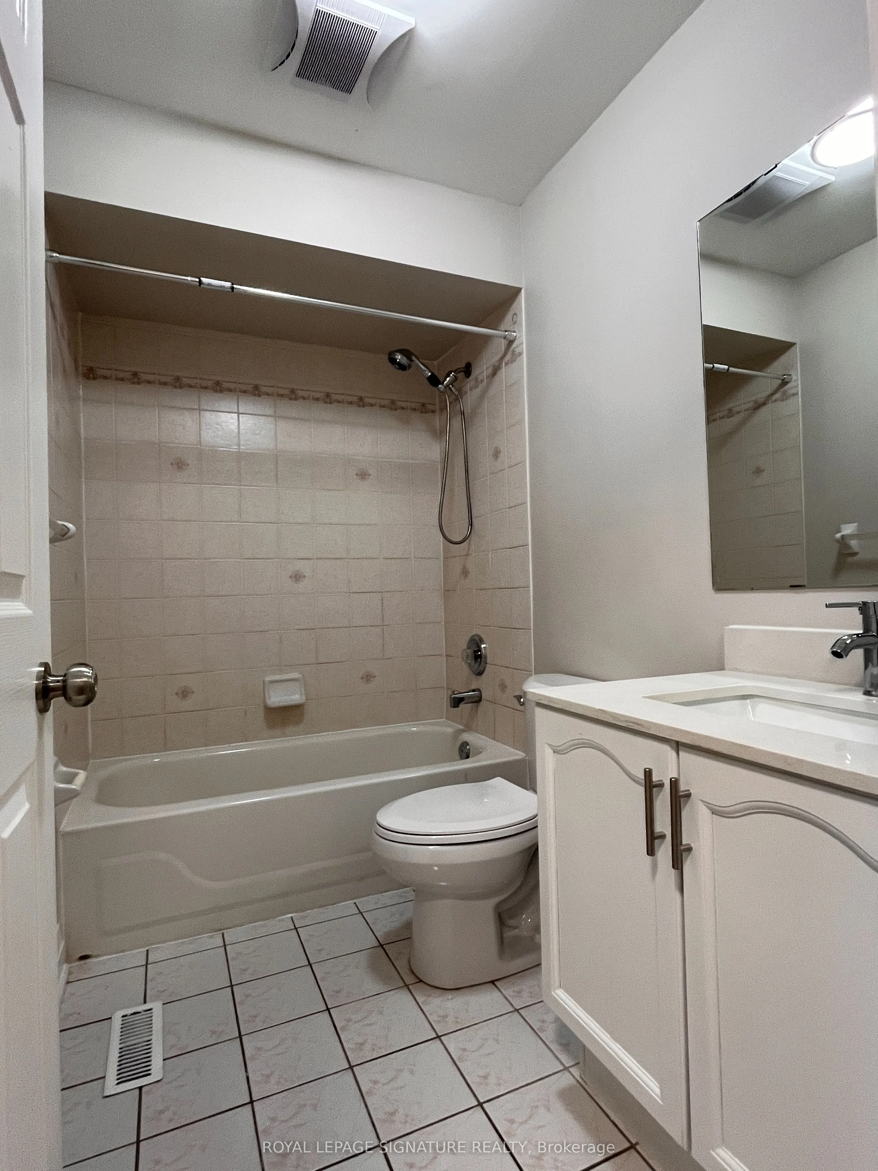 6880 Meadowvale Town Centre Circle, #0