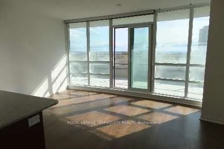 2240 Lake Shore Boulevard W, #401