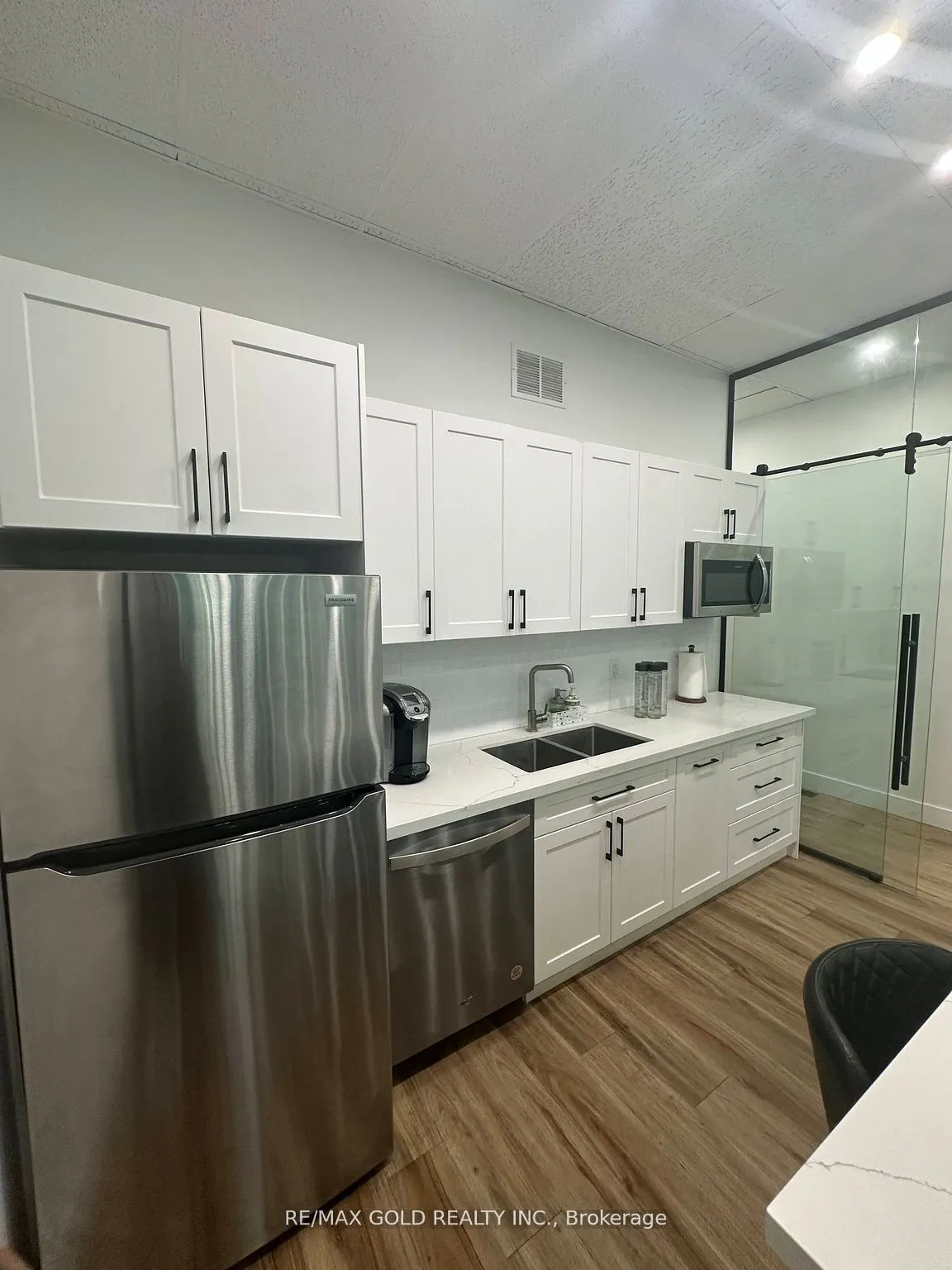 136 Guelph Street, #2