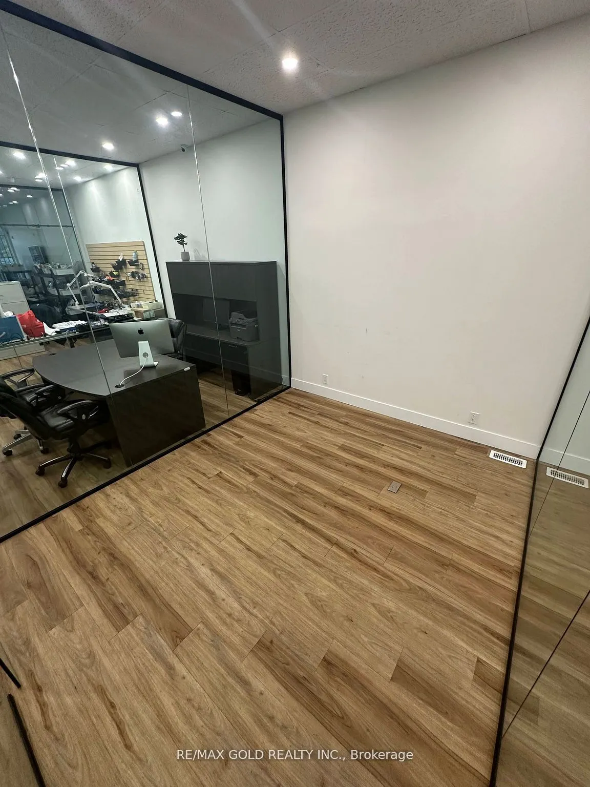 136 Guelph Street, #2