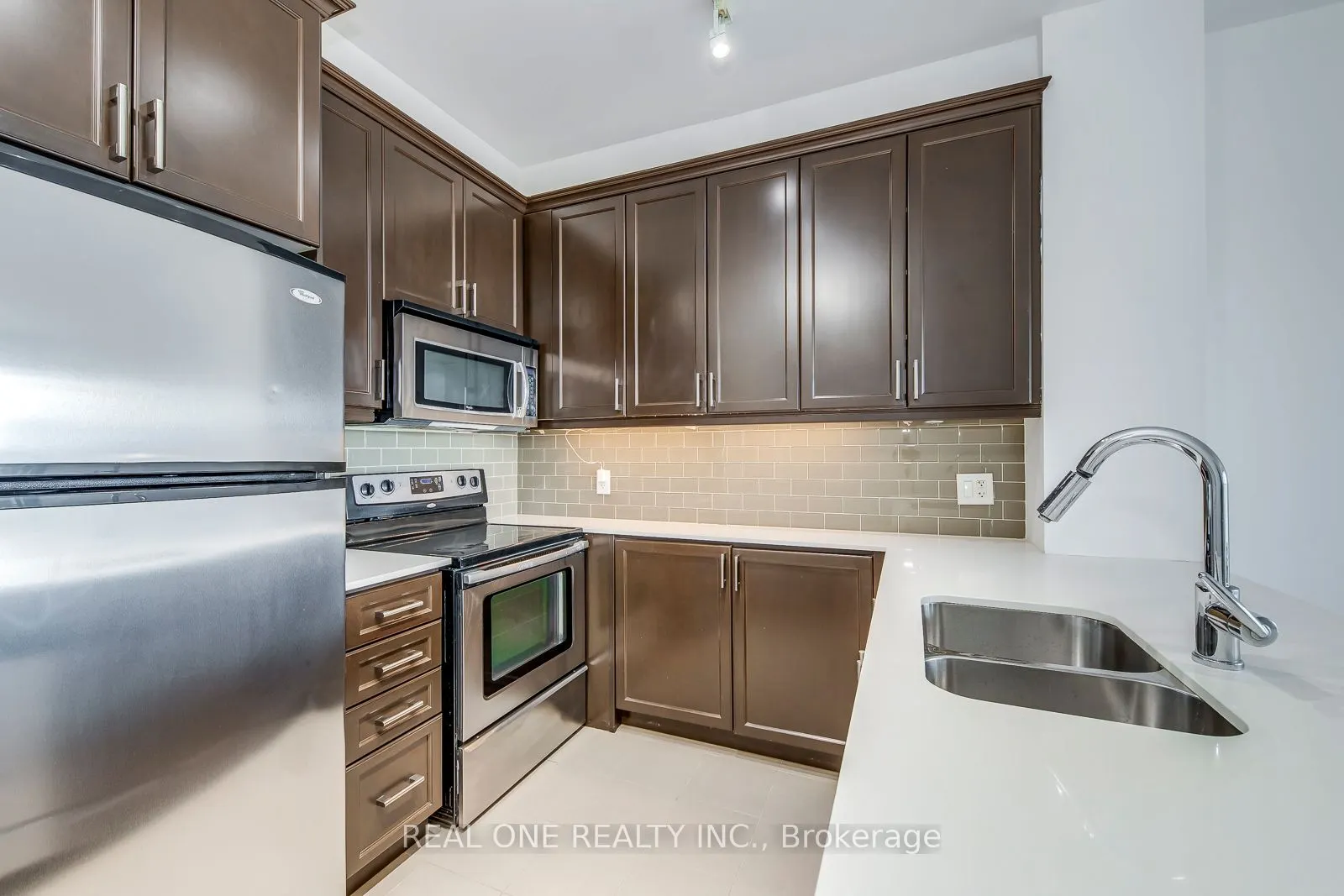 2470 Prince Michael Drive, #608