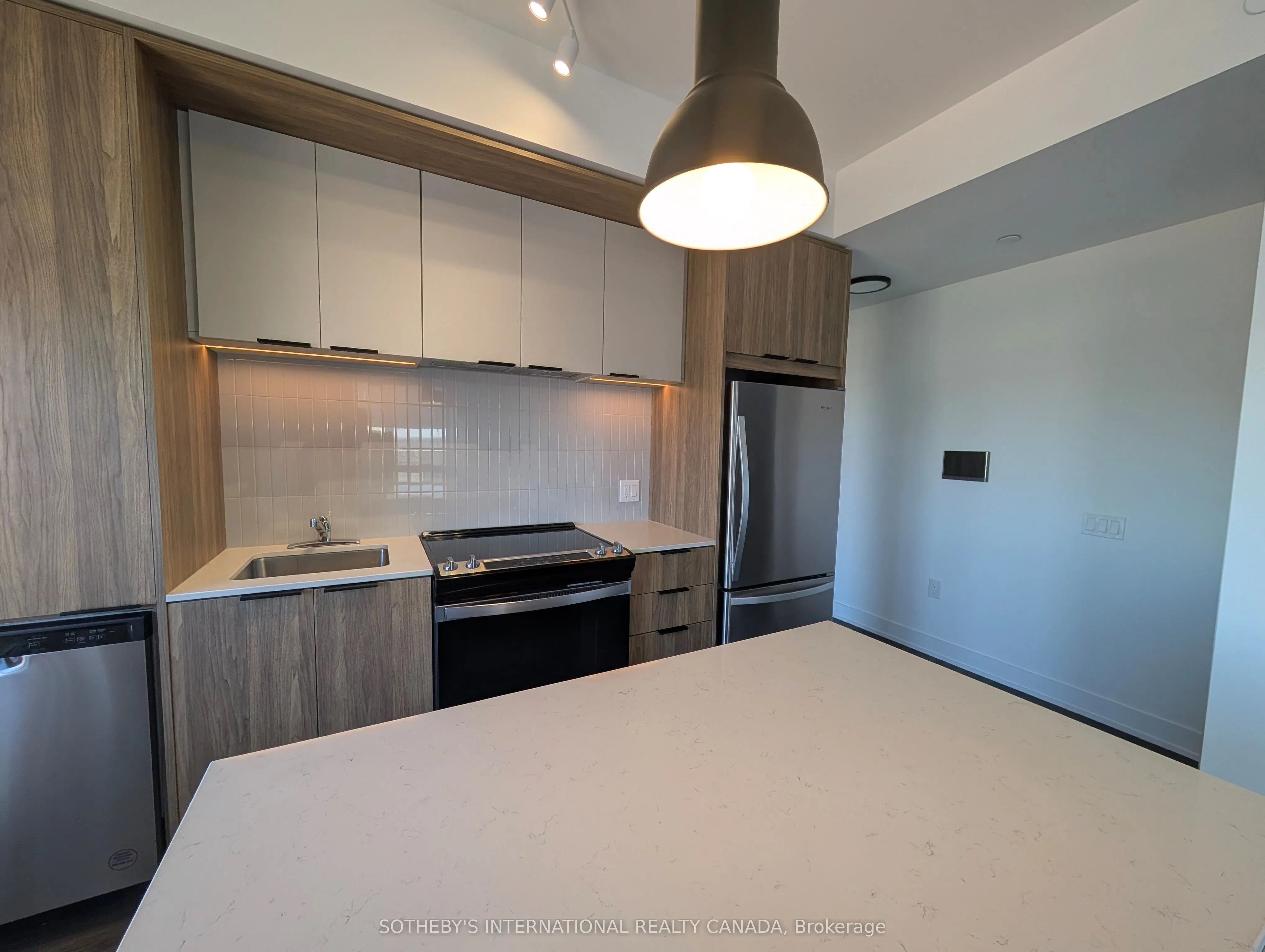 185 Enfield Place, #3010