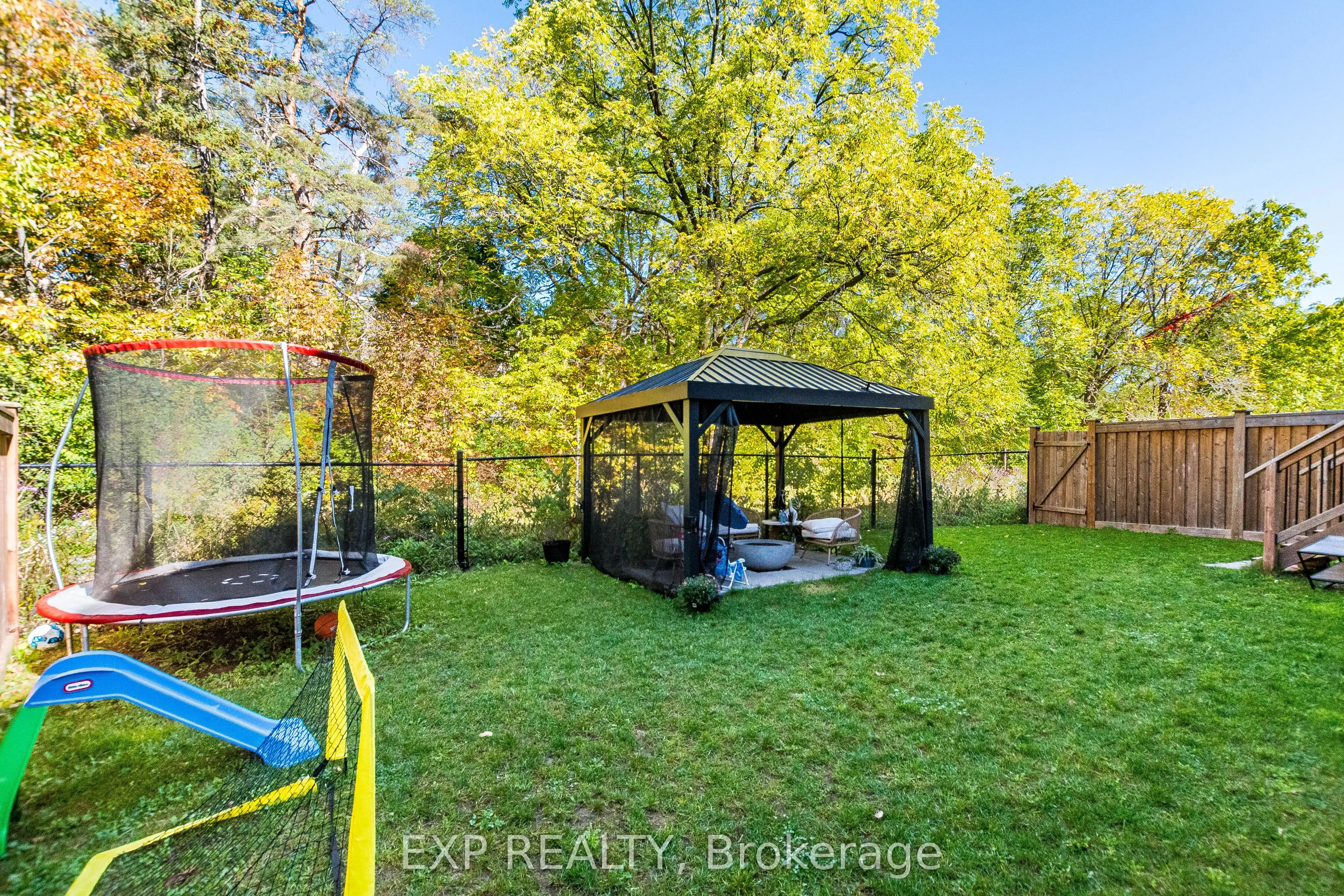 445 Ontario Street S, #7