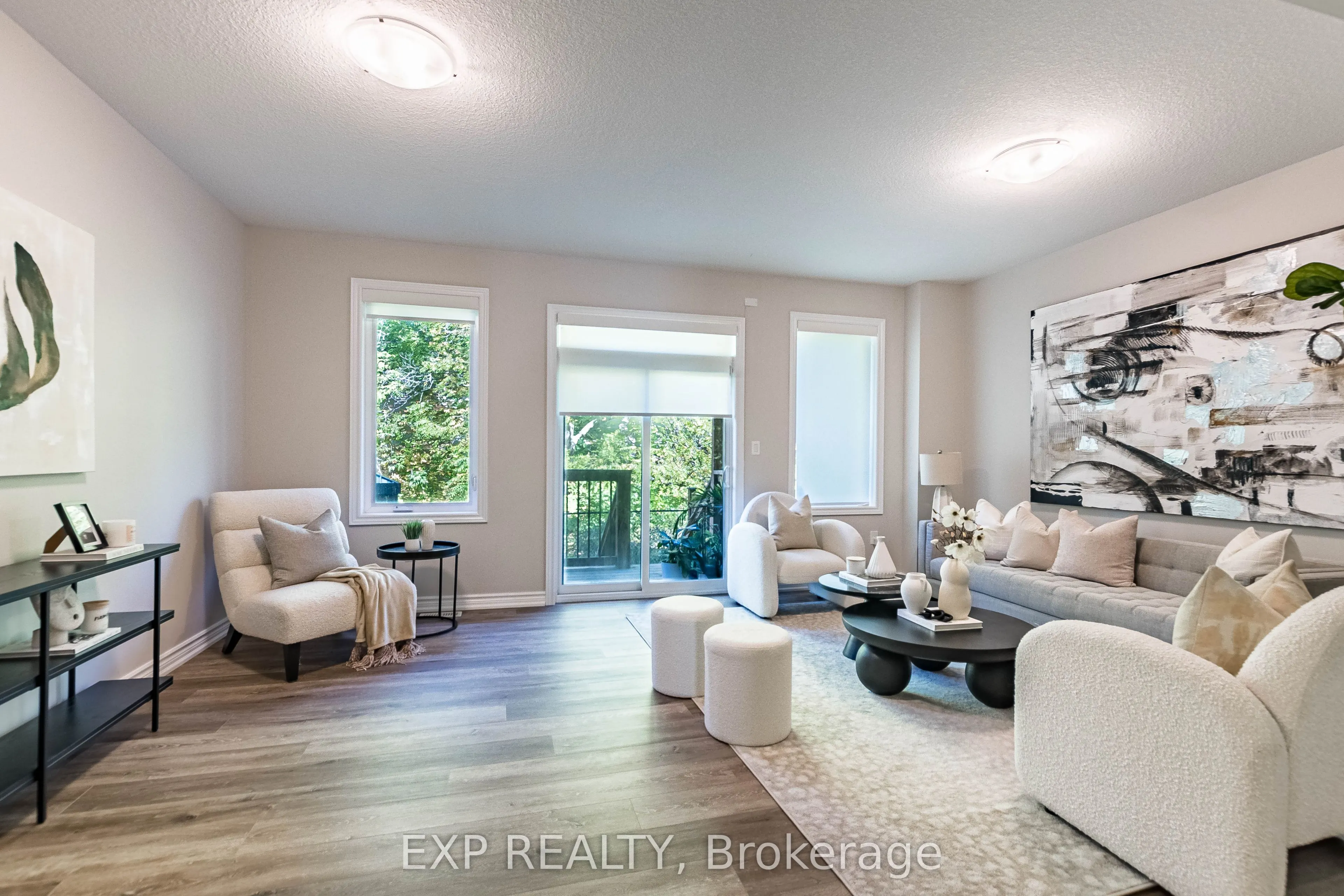 445 Ontario Street S, #7