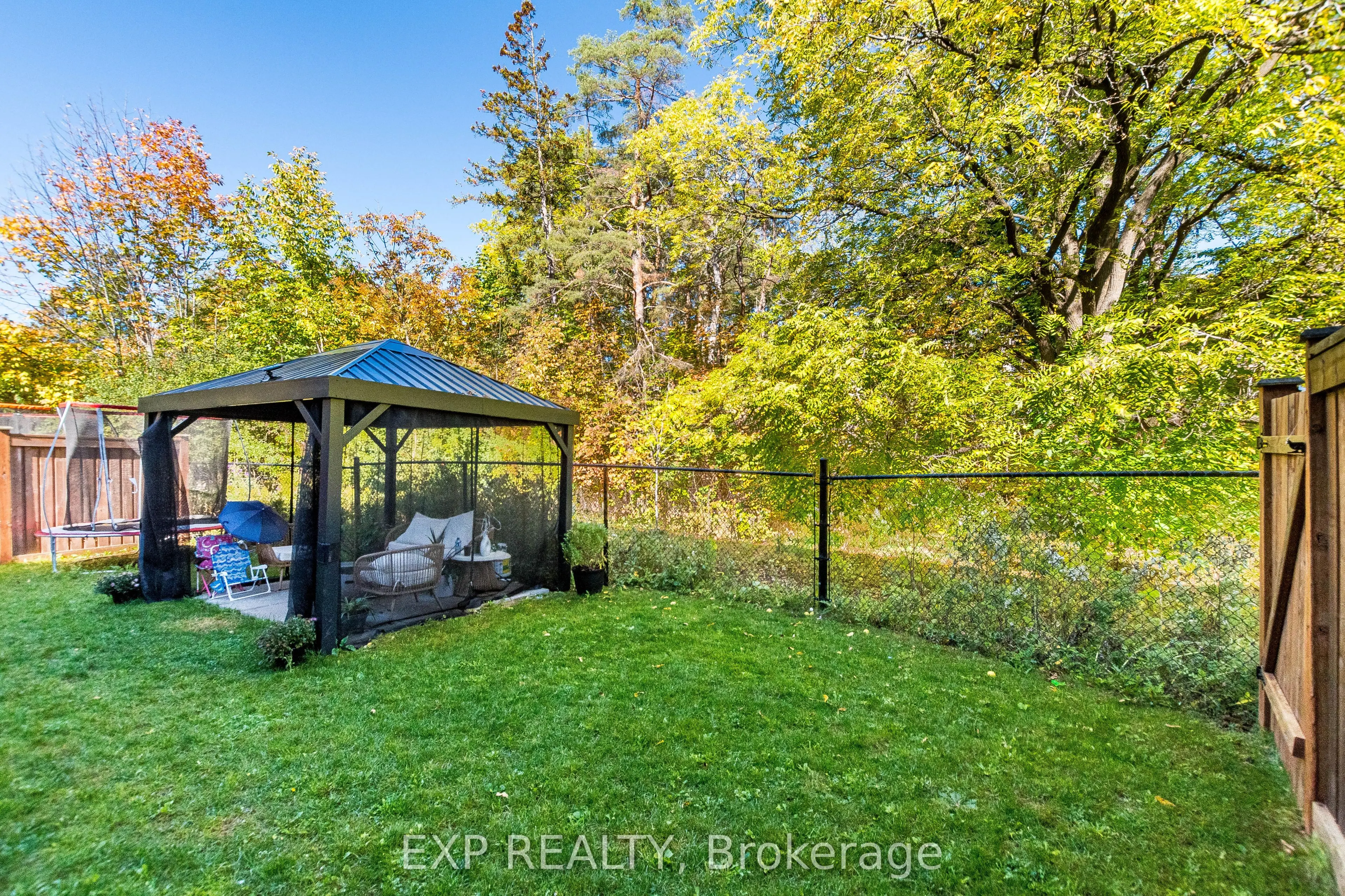 445 Ontario Street S, #7