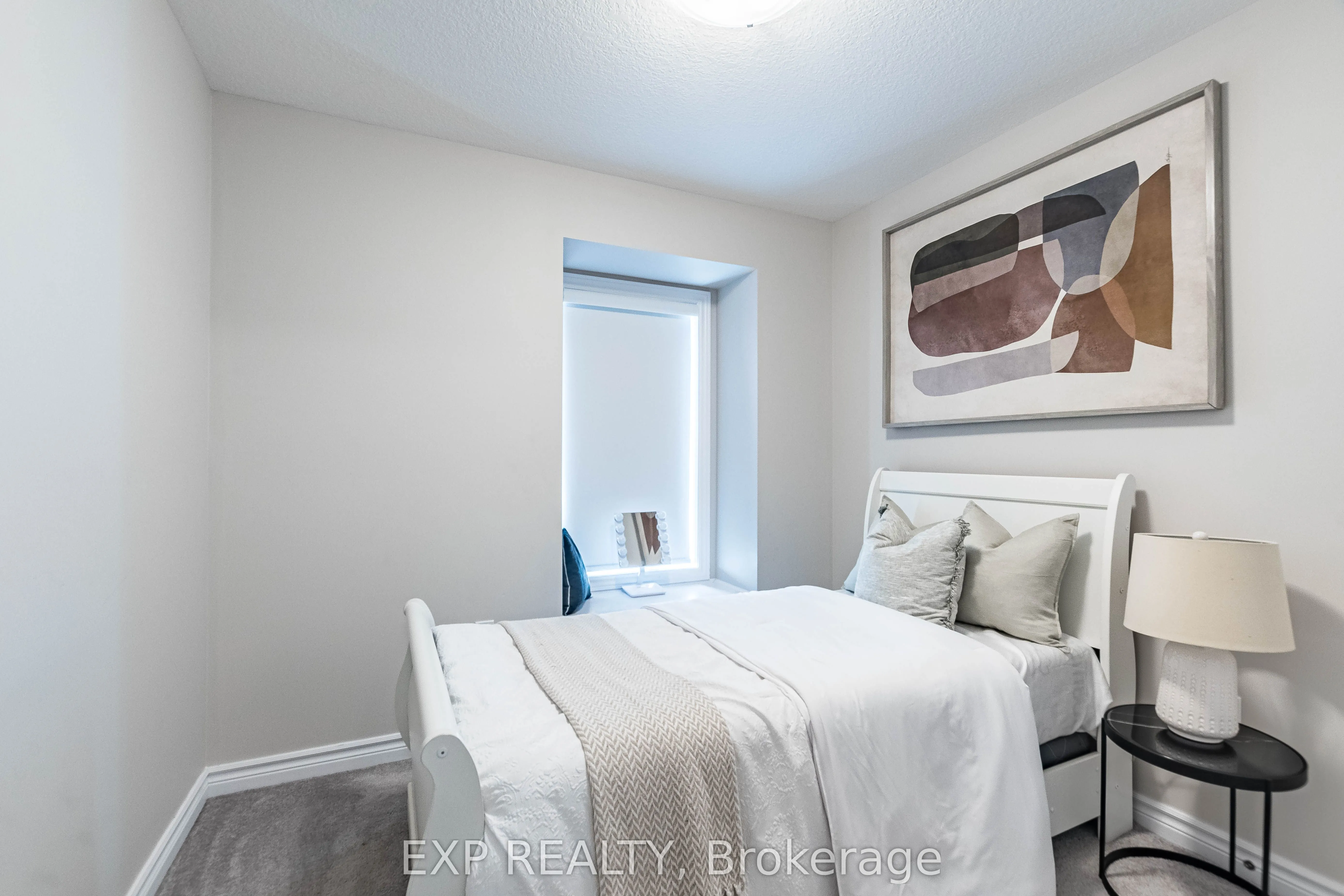 445 Ontario Street S, #7