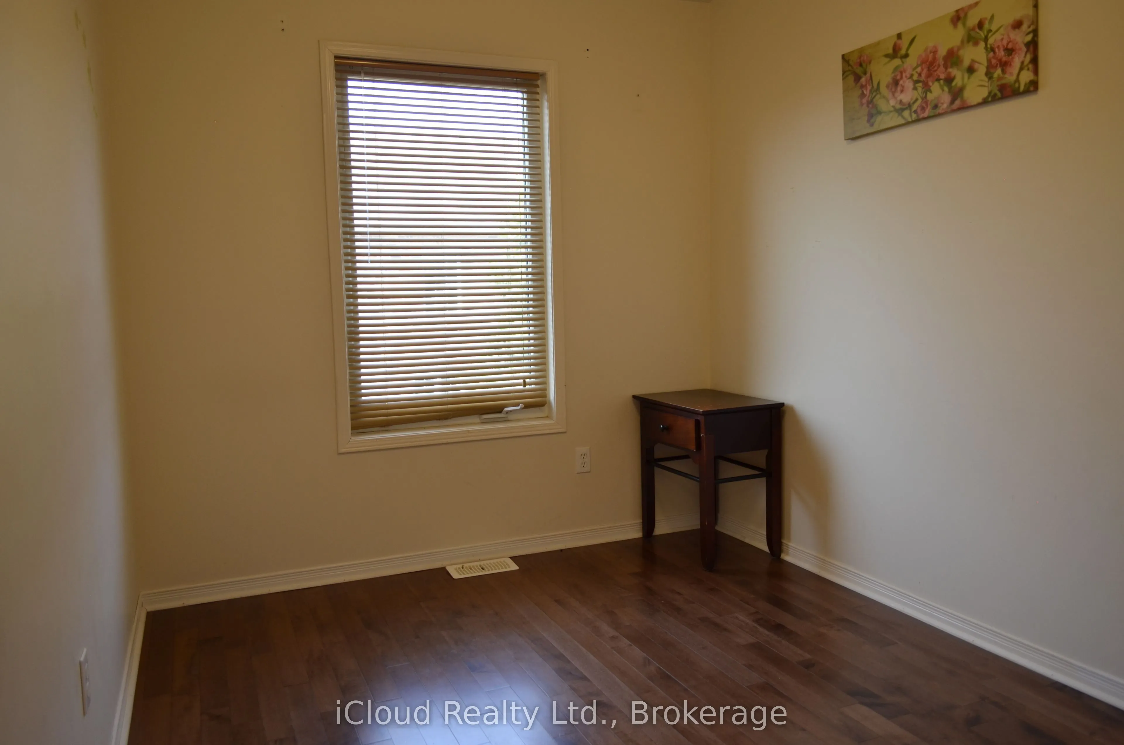 319 Aspendale Crescent, #Main/Up