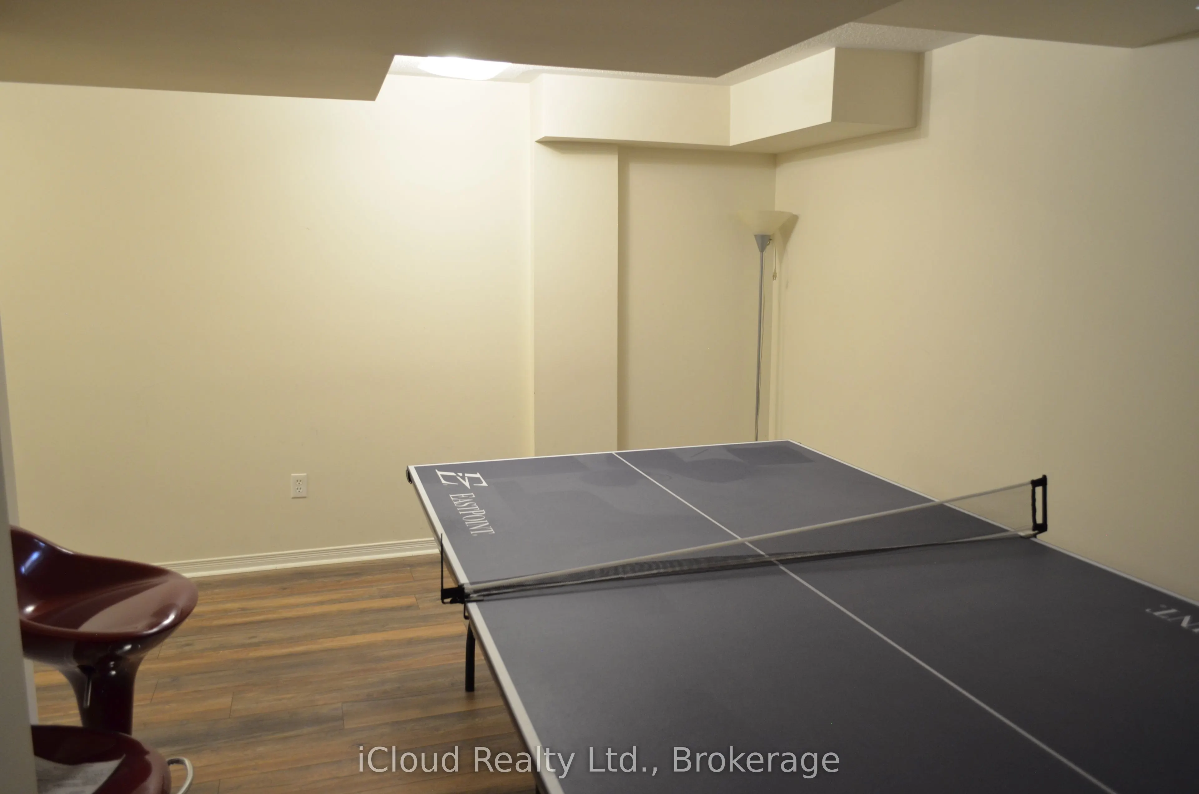 319 Aspendale Crescent, #Main/Up