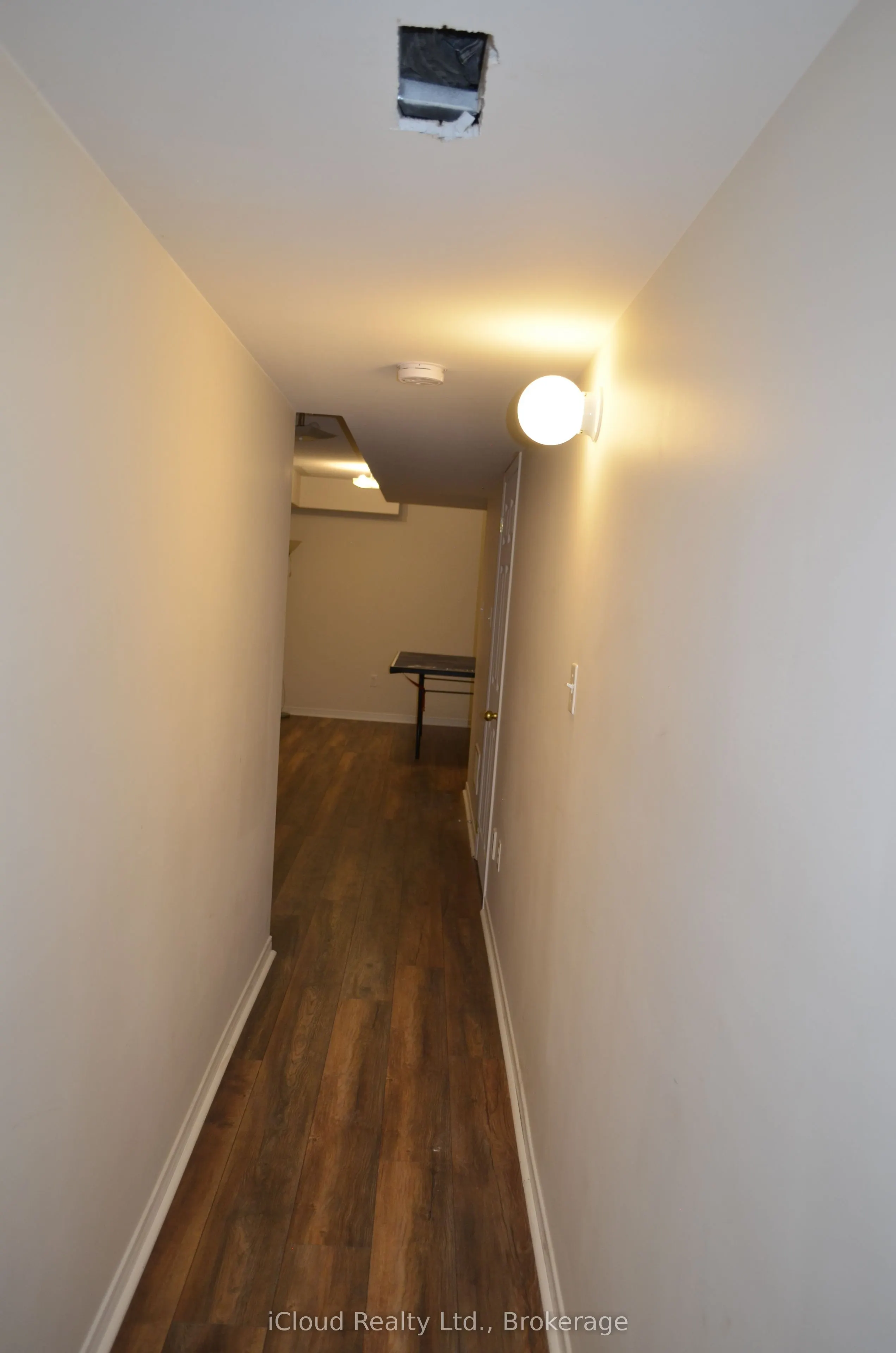 319 Aspendale Crescent, #Main/Up