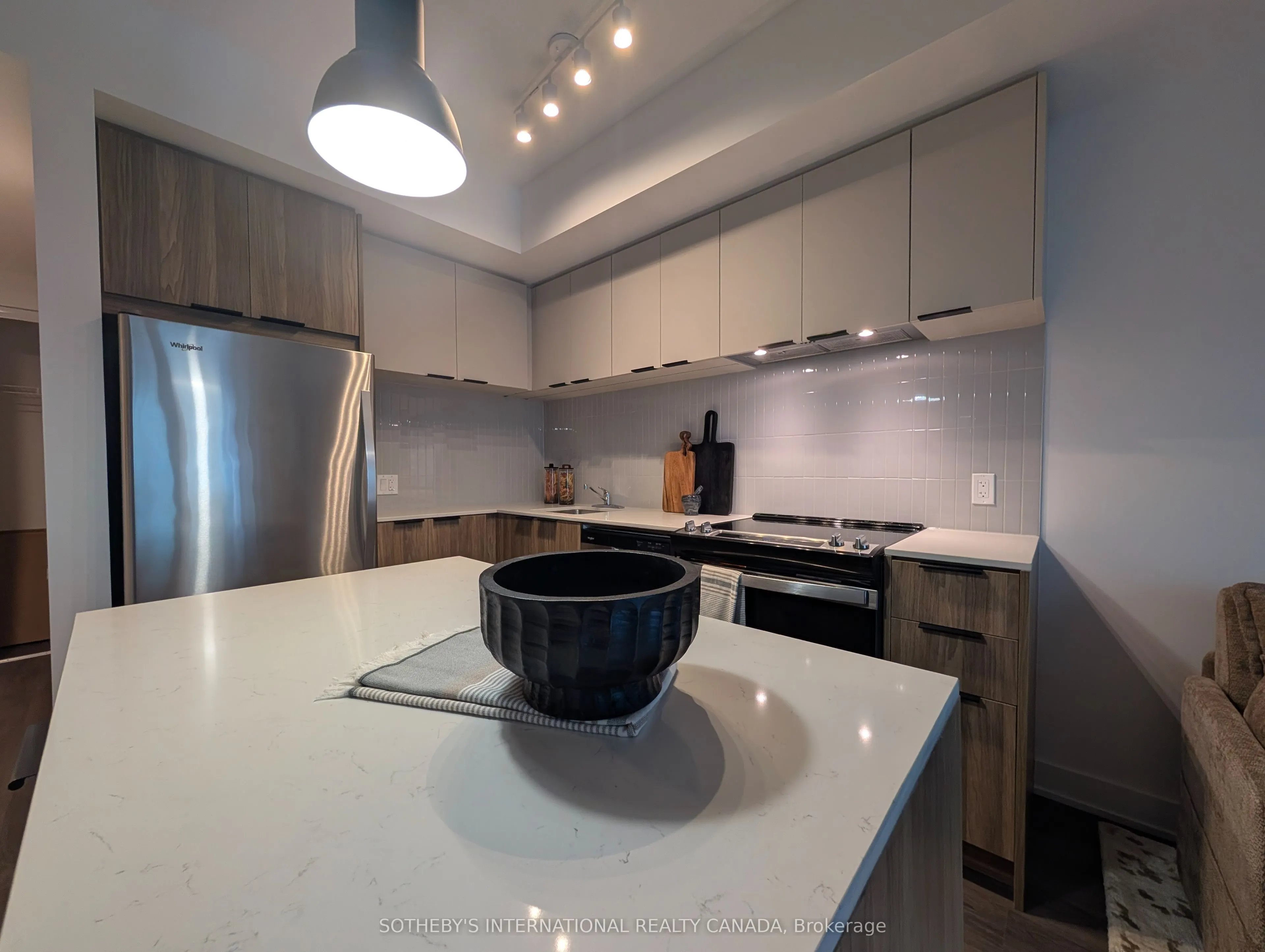 185 Enfield Place, #3009