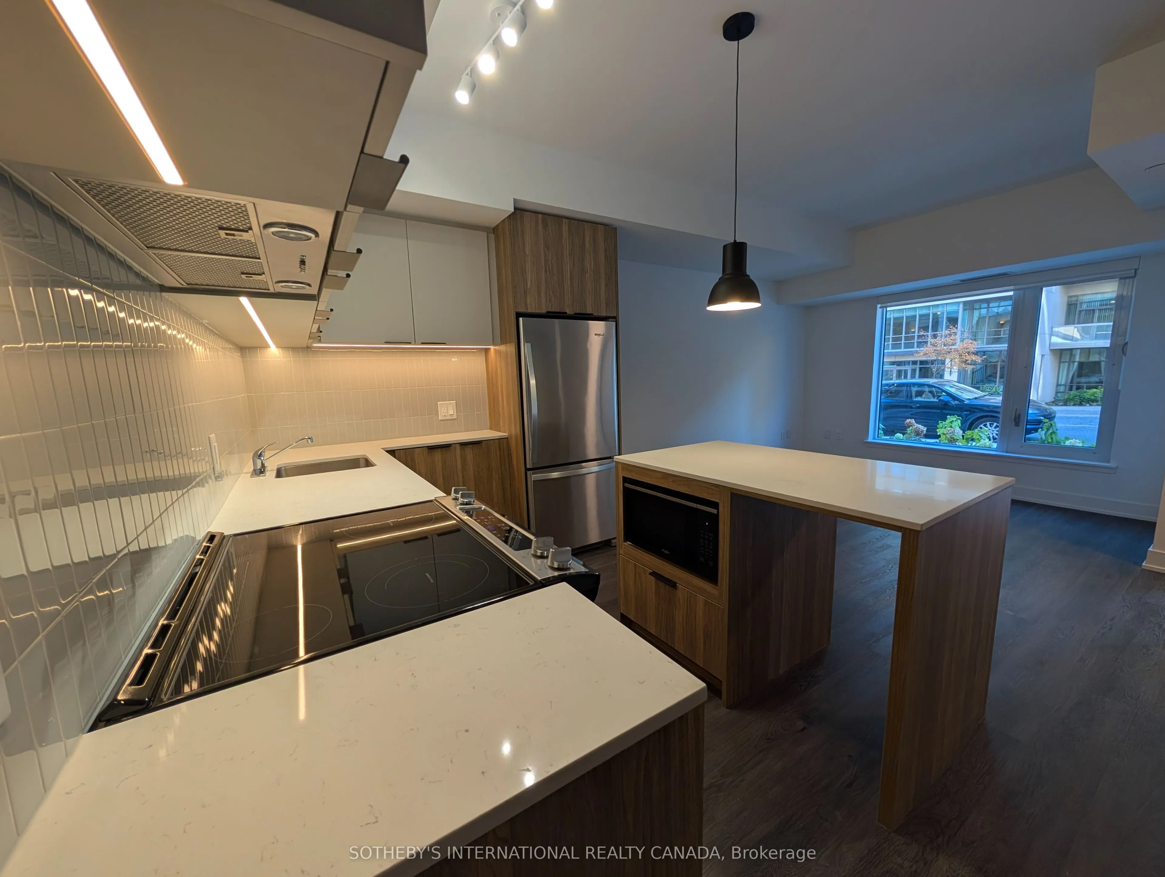 185 Enfield Place, #TH1