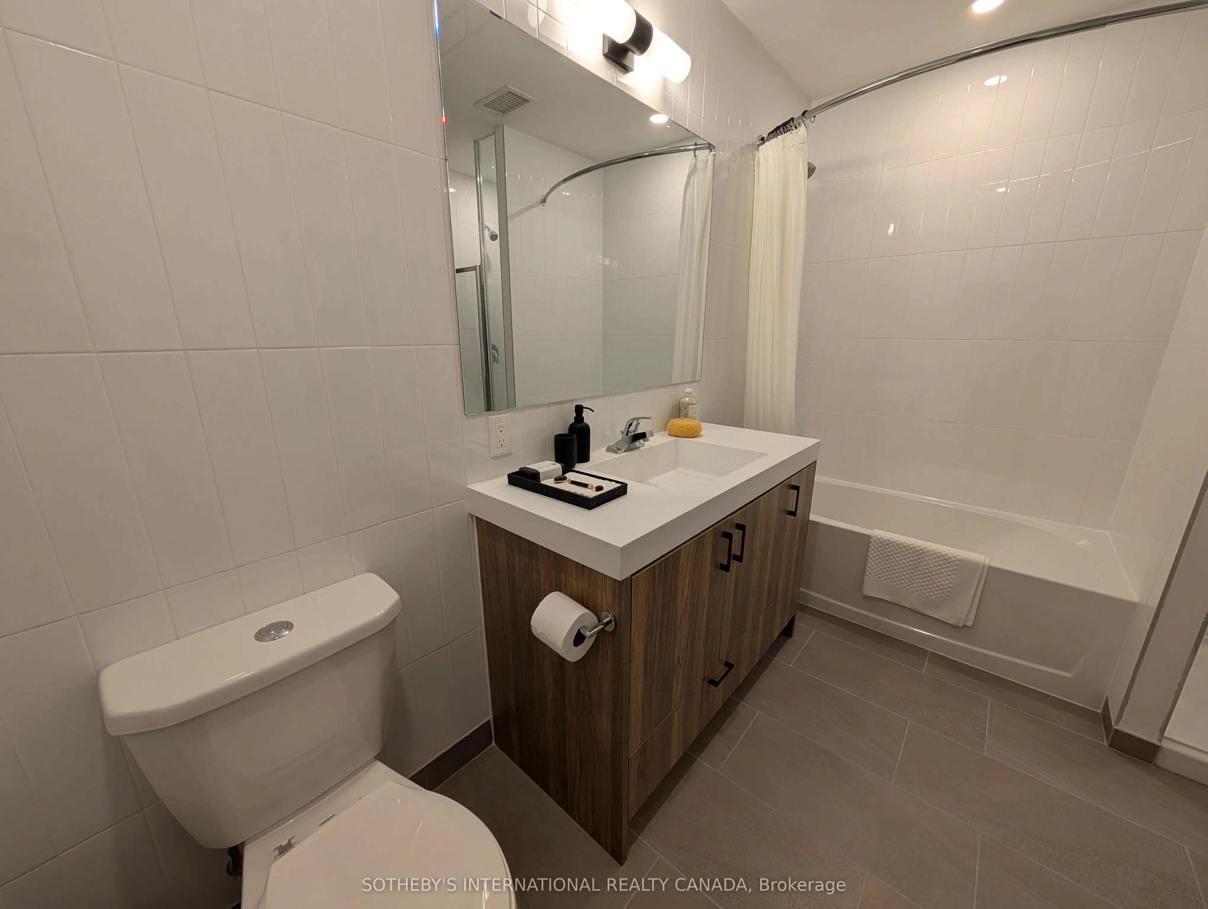 185 Enfield Place, #TH1