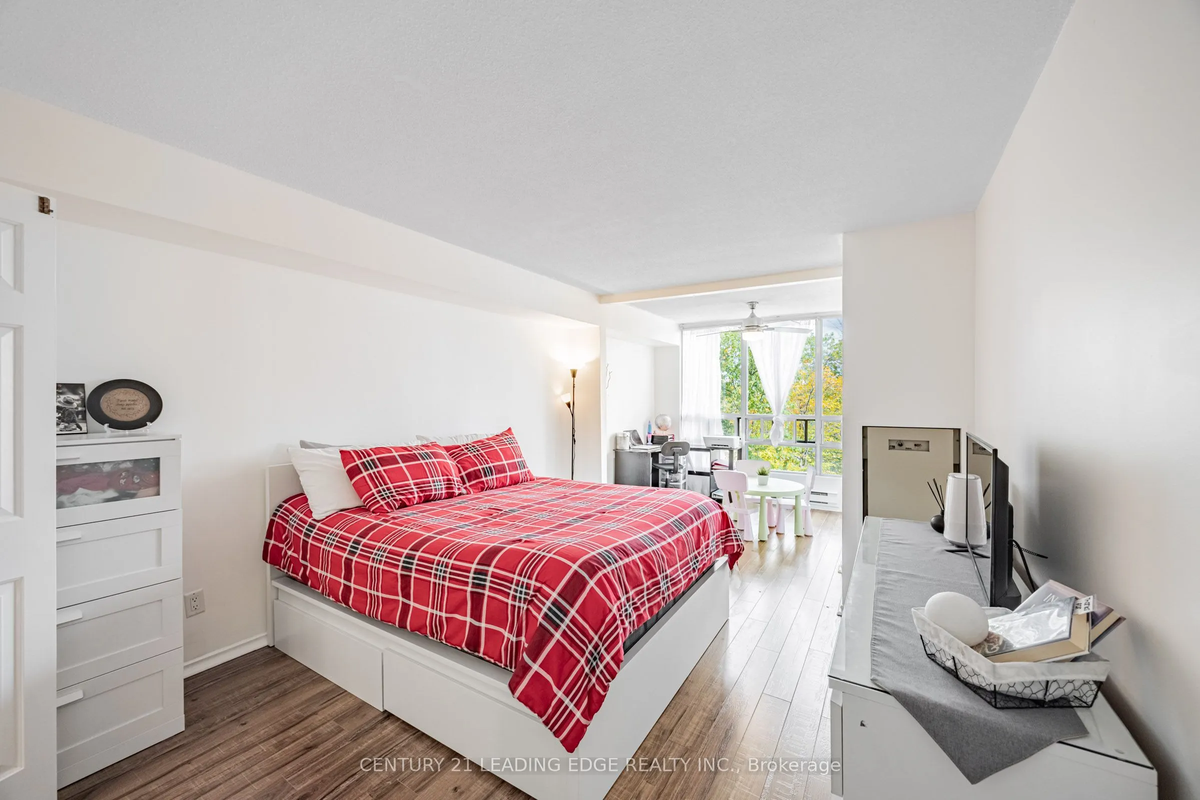 310 Mill Street S, #401