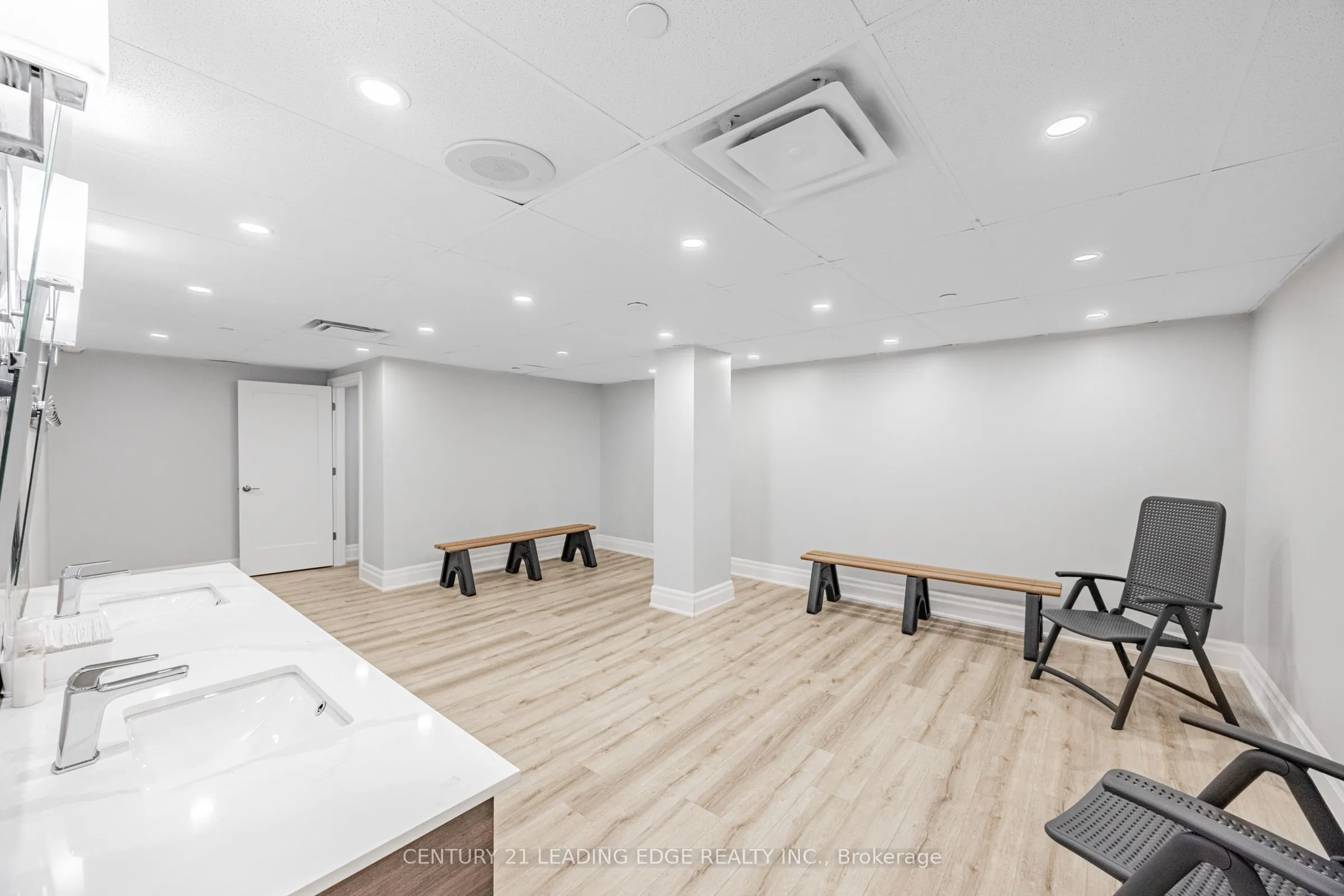 310 Mill Street S, #401