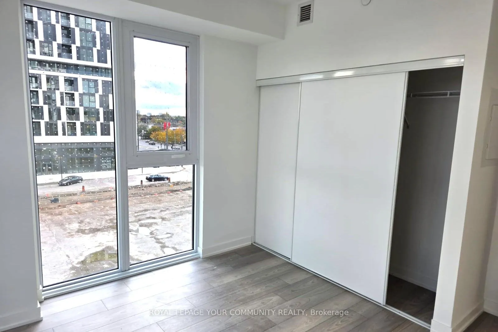 1007 The Queensway, #328