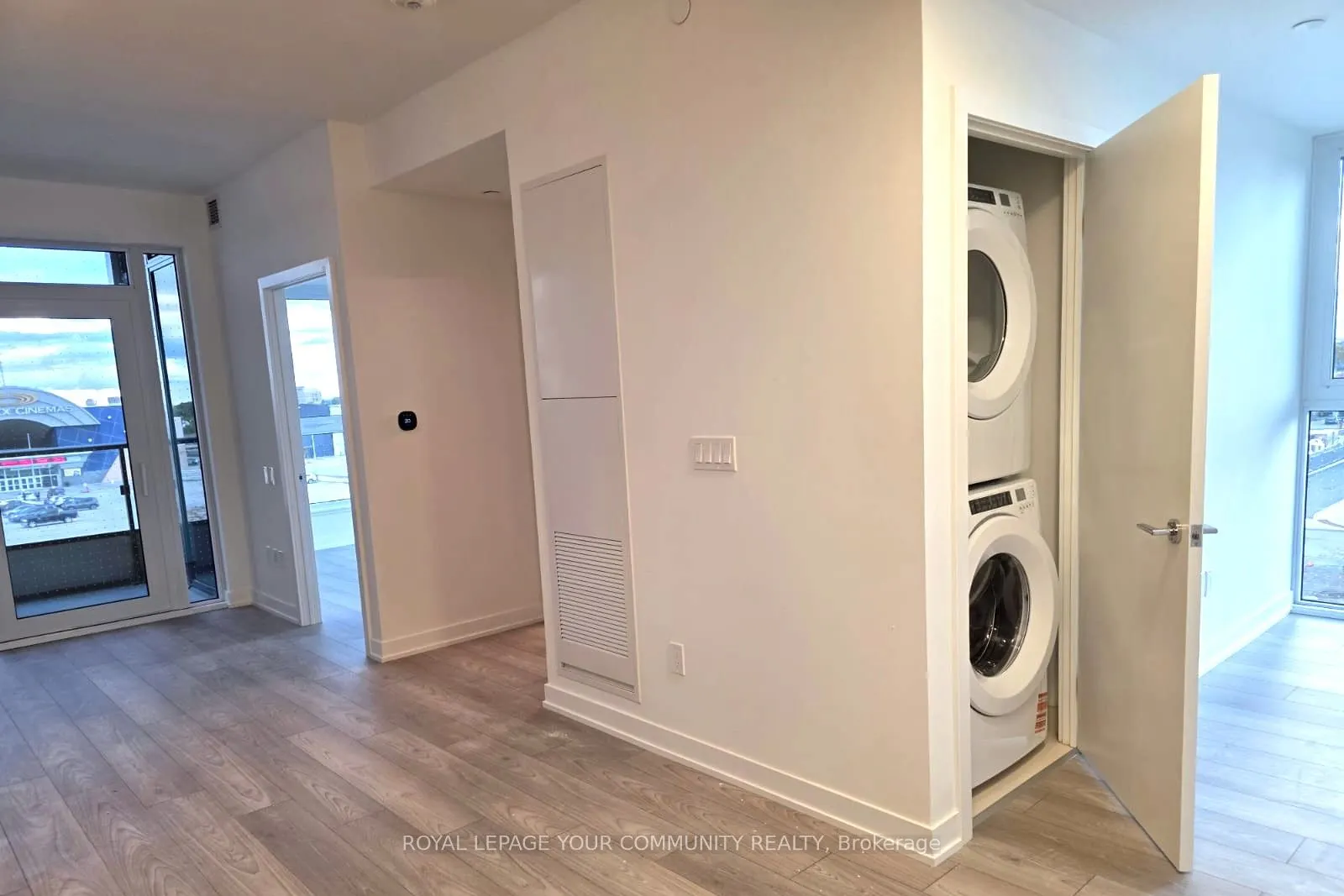 1007 The Queensway, #328