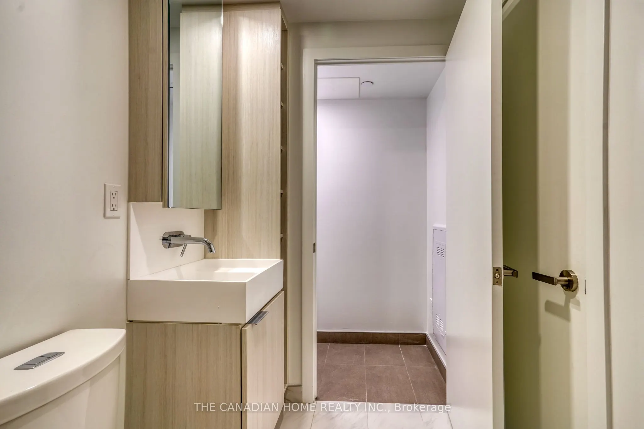 370 Martha Street, #511