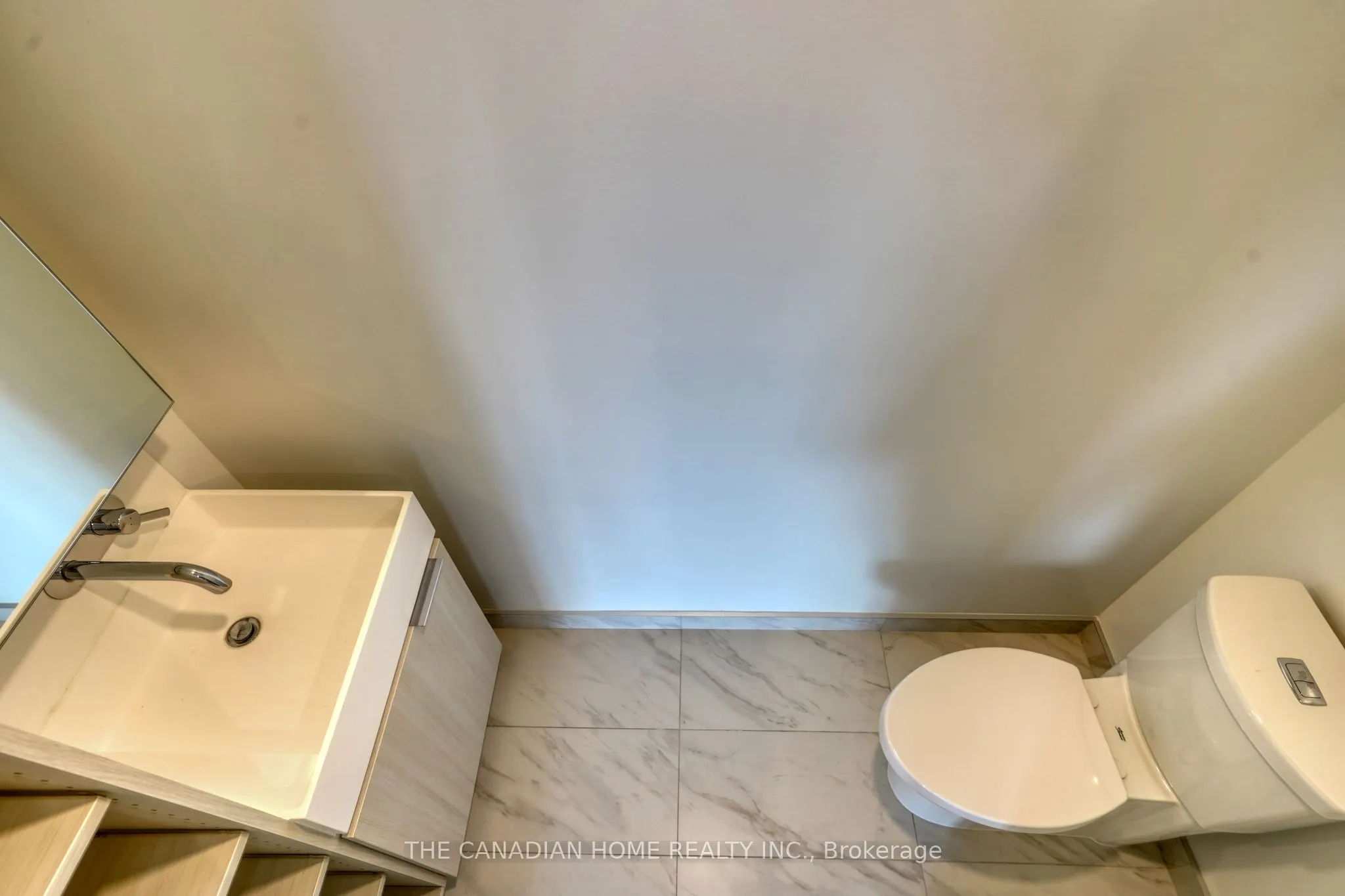 370 Martha Street, #511