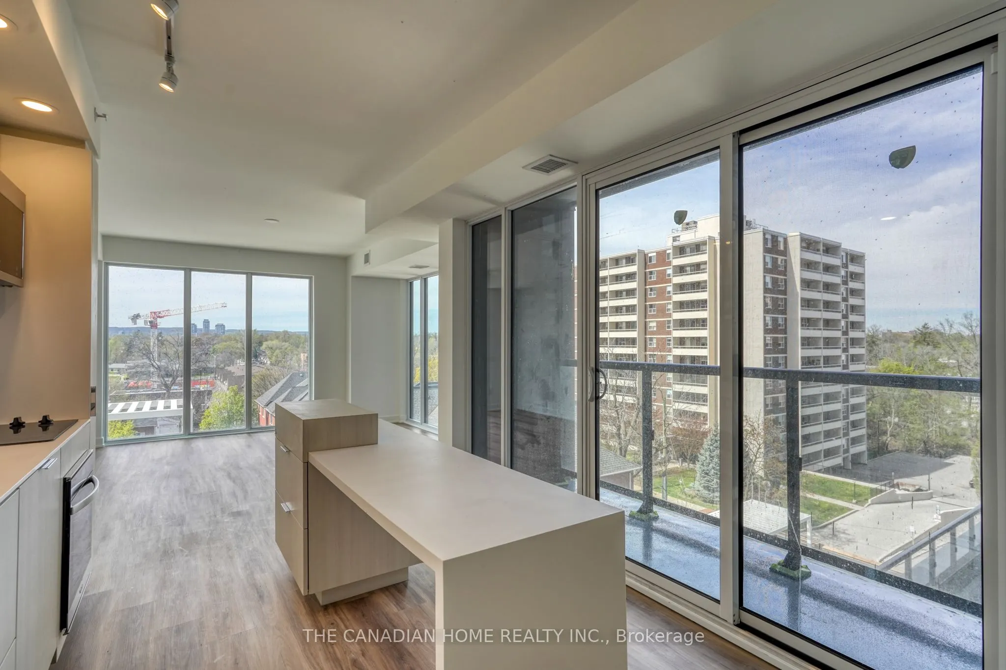 370 Martha Street, #511