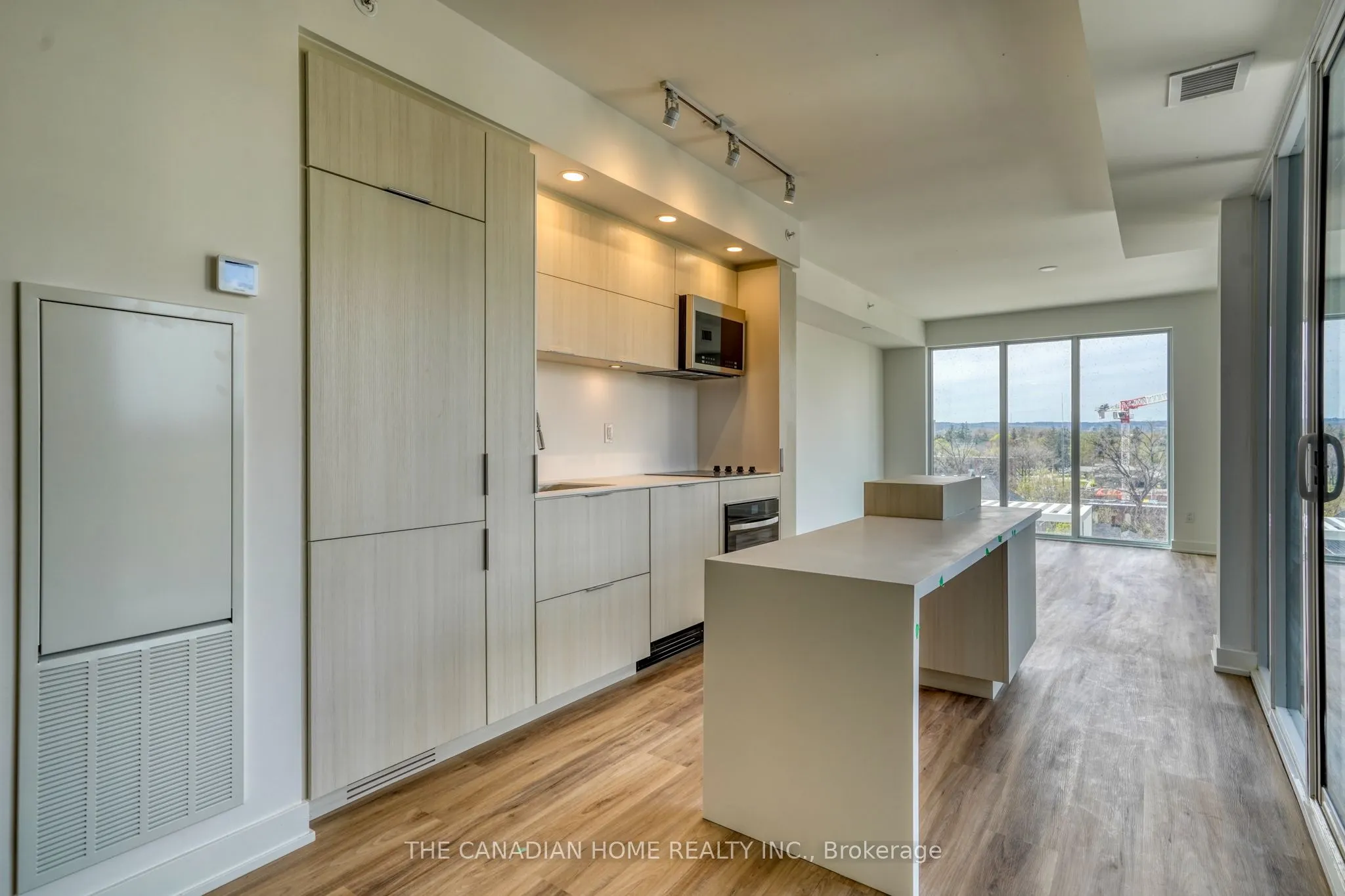 370 Martha Street, #511