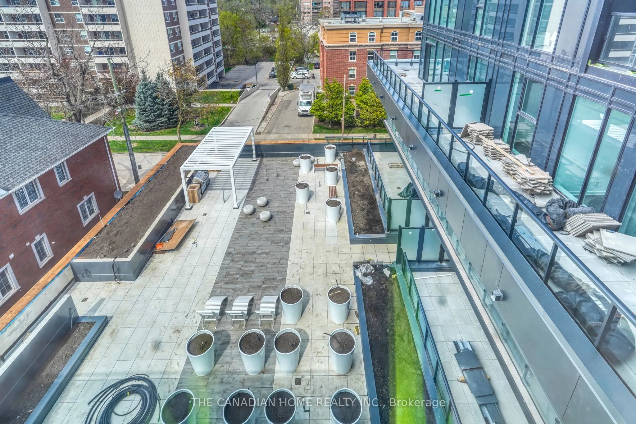 370 Martha Street, #511