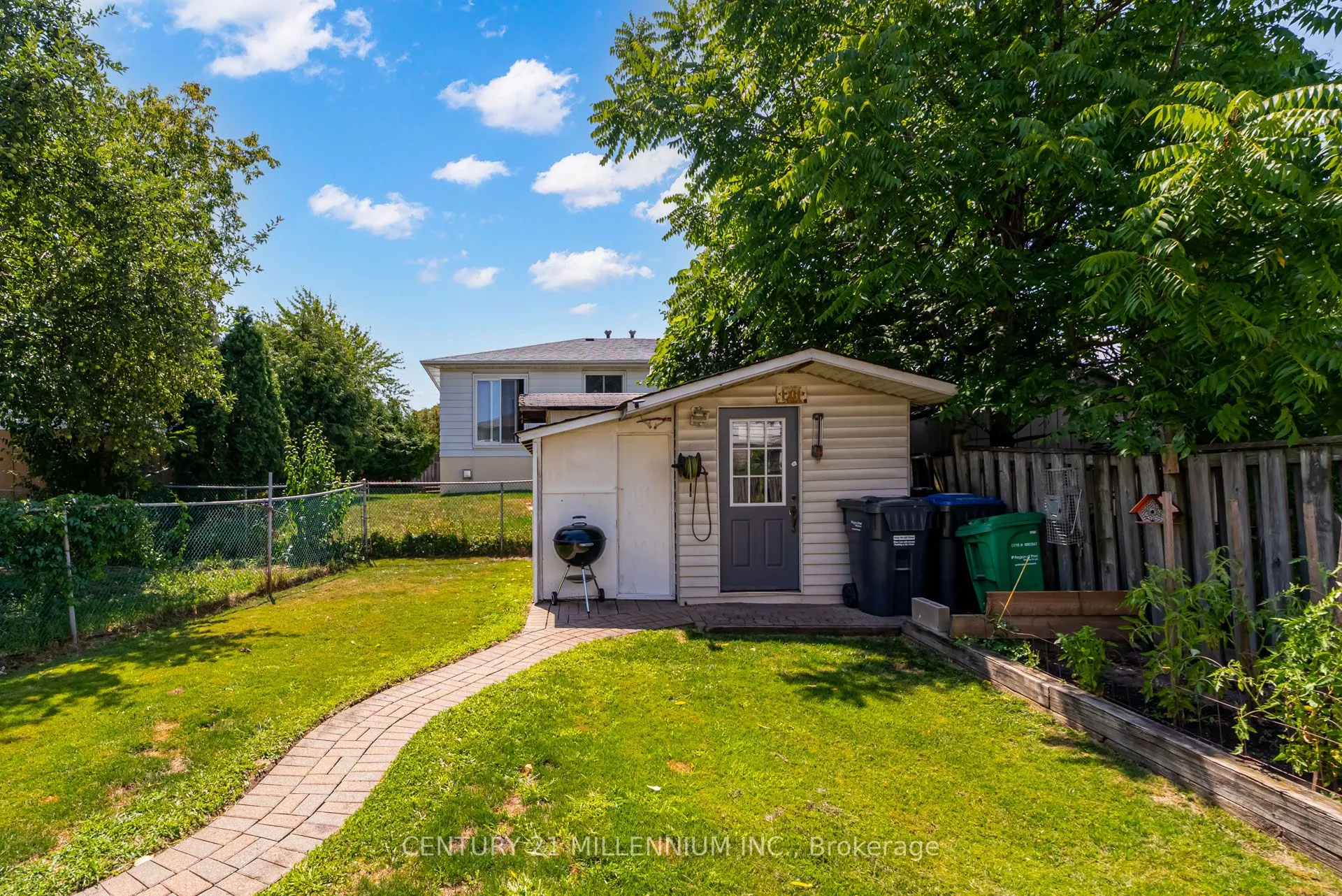 10 Greenwood Crescent