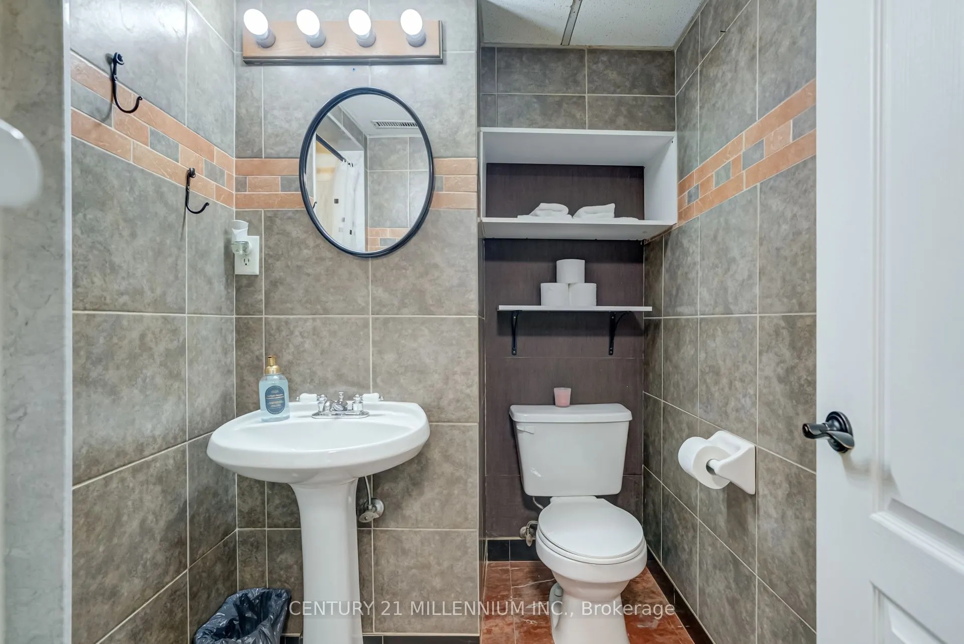 10 Greenwood Crescent