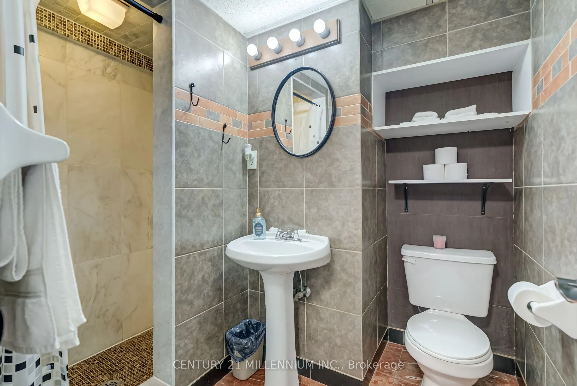 10 Greenwood Crescent