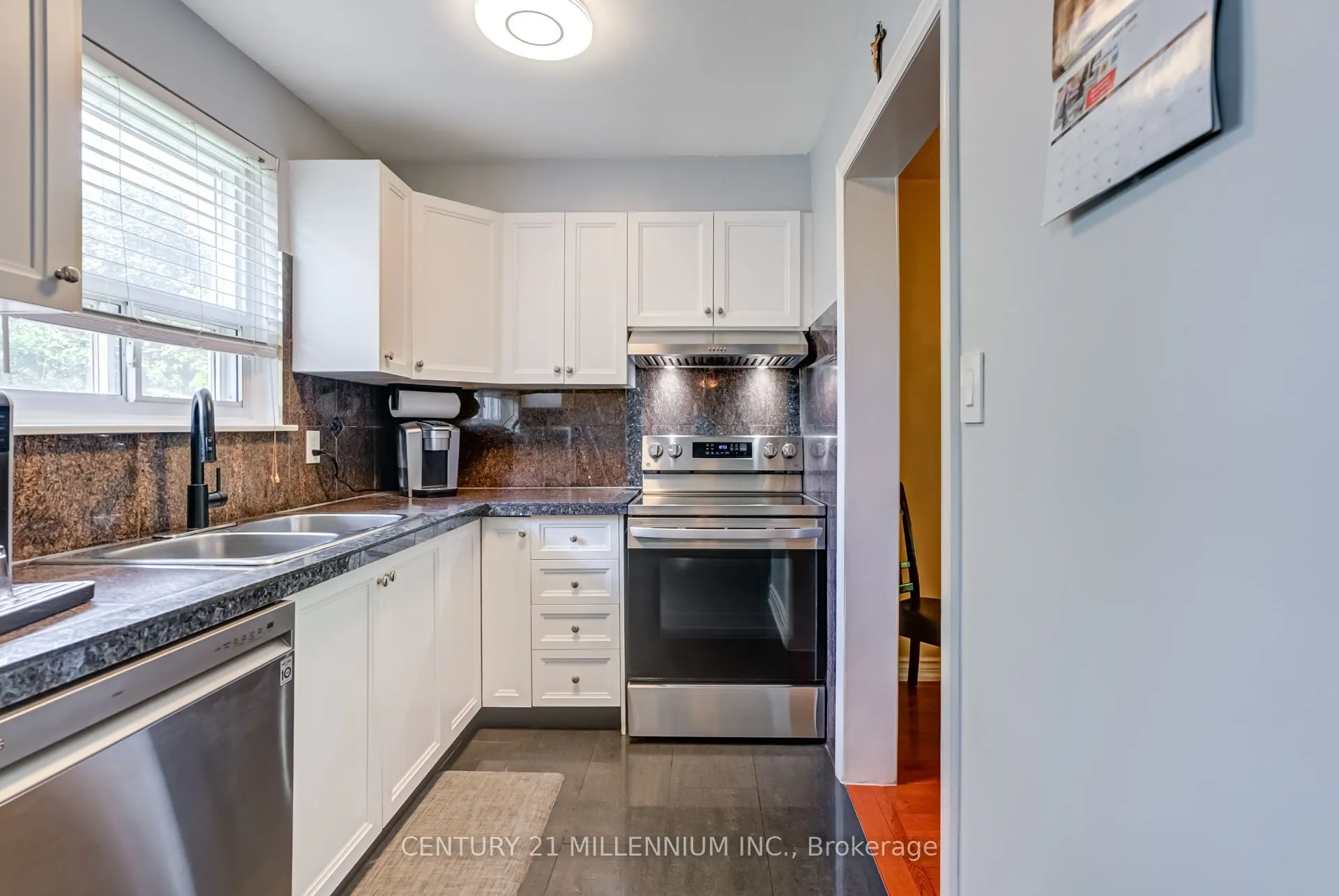 10 Greenwood Crescent