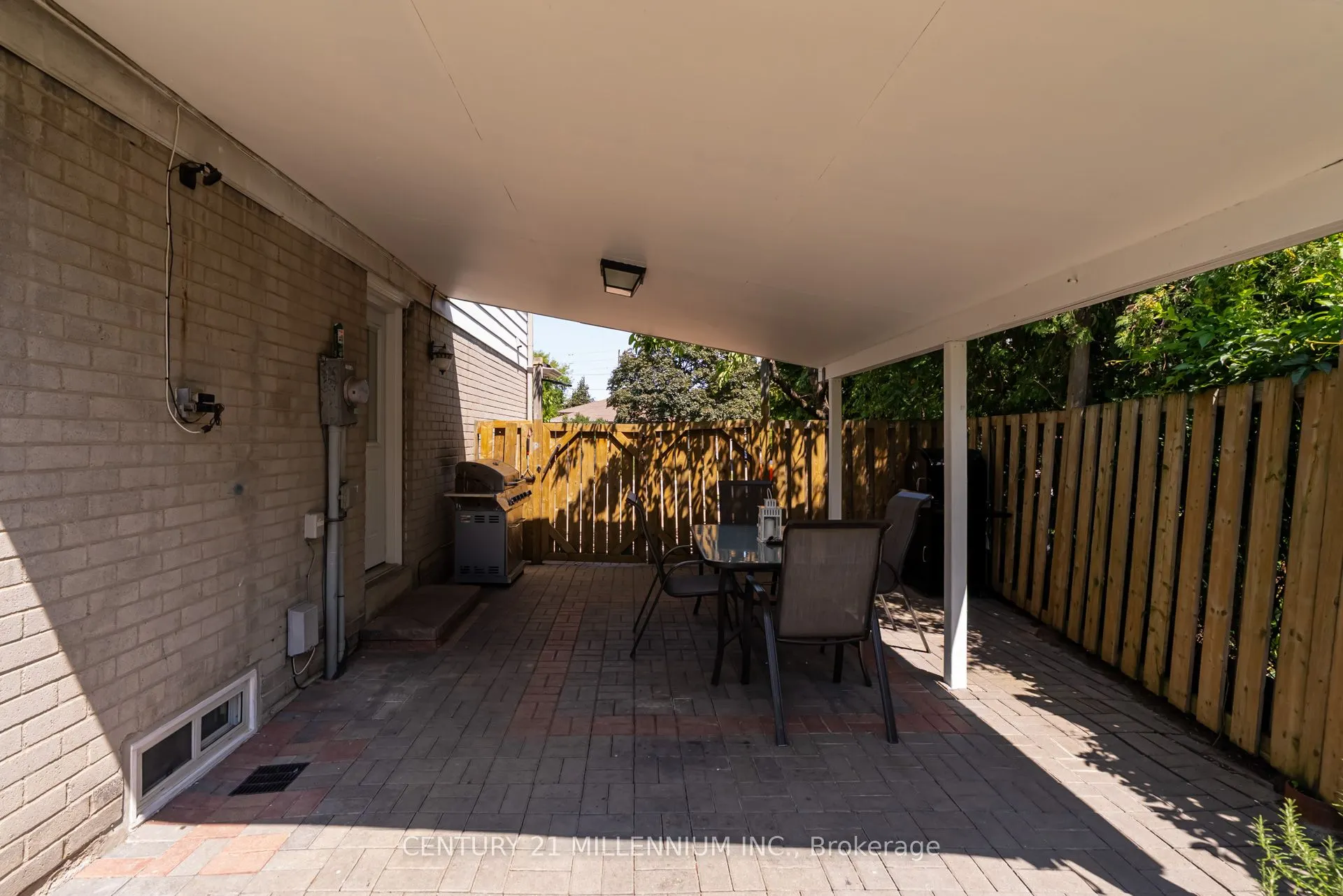 10 Greenwood Crescent