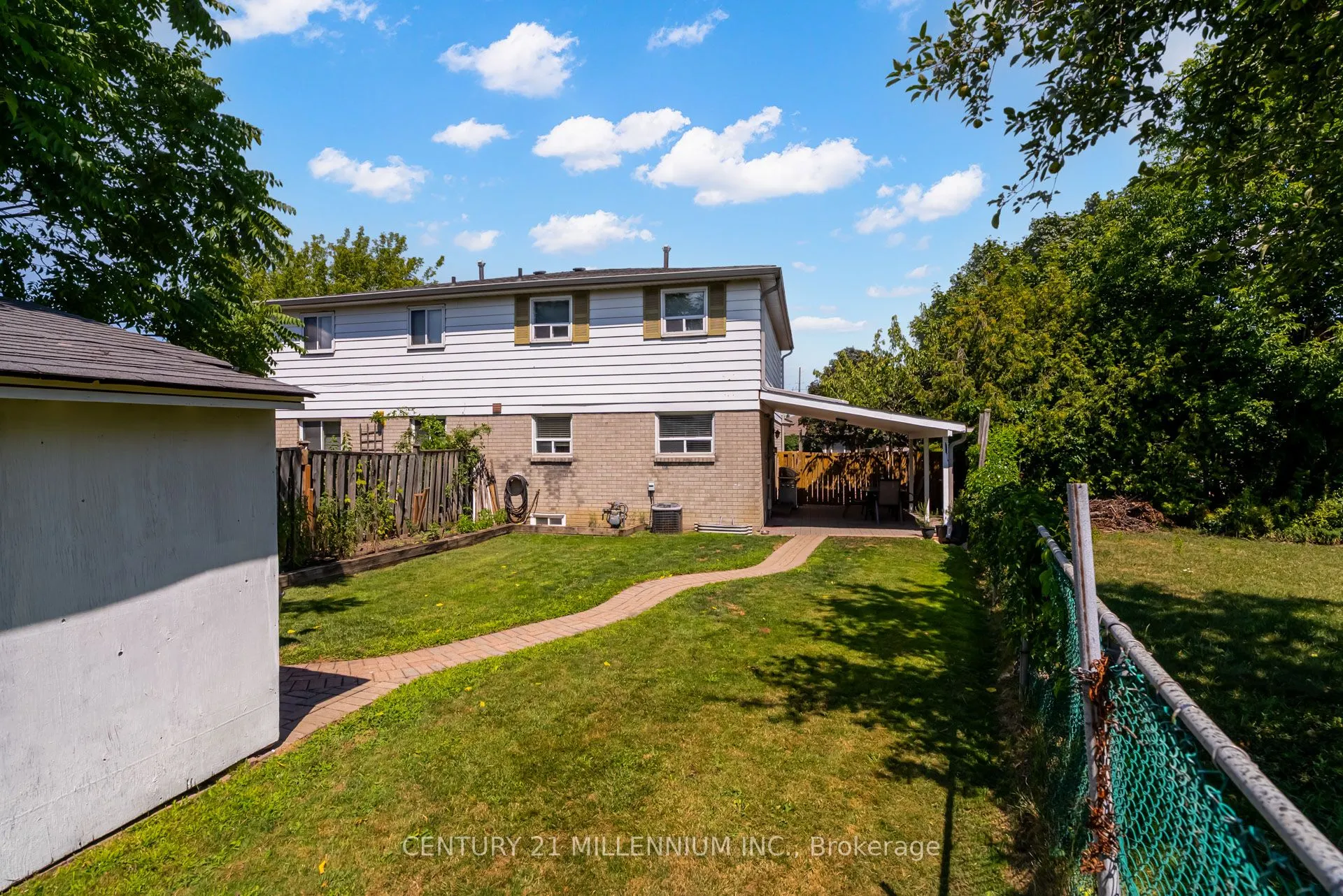 10 Greenwood Crescent