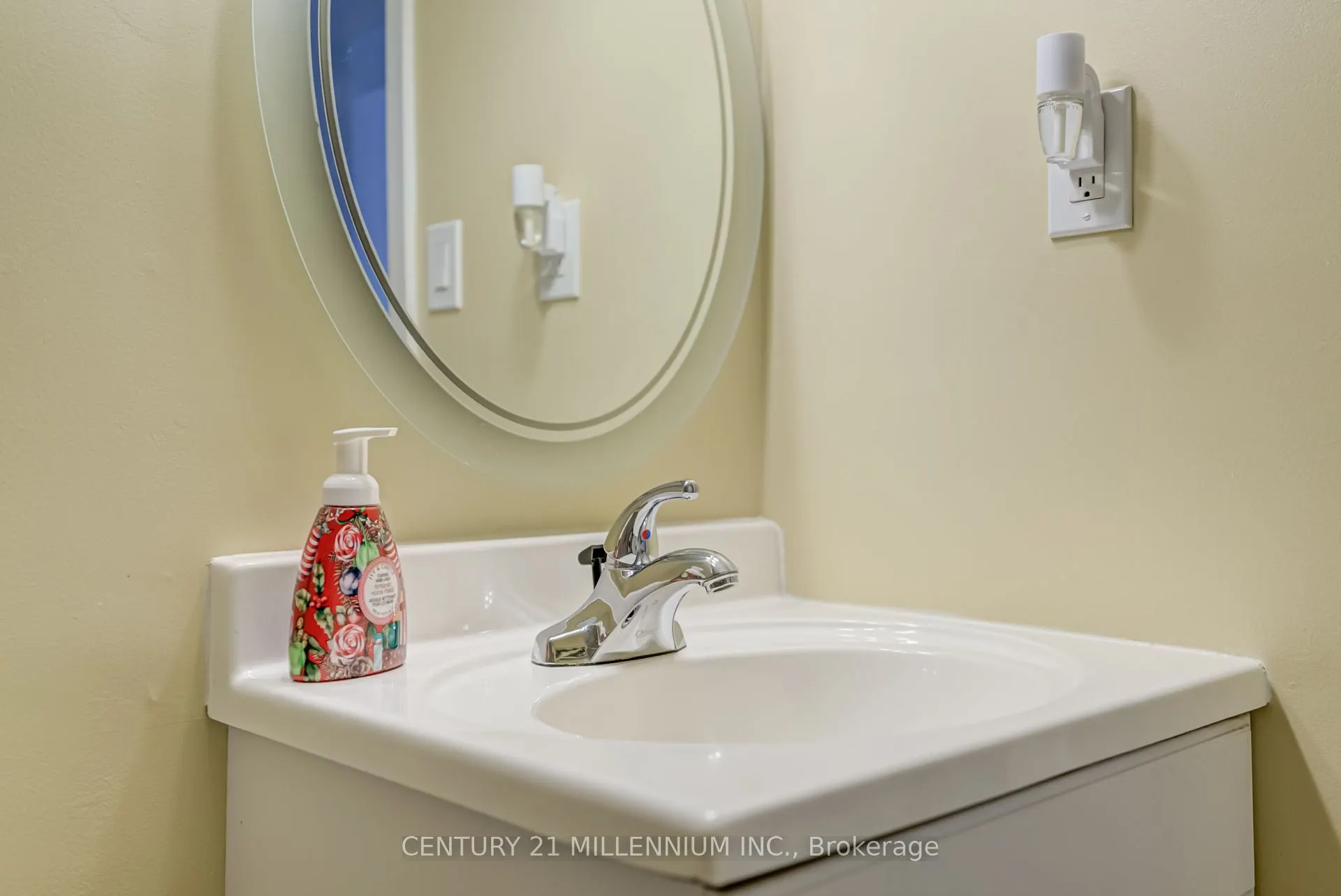 10 Greenwood Crescent