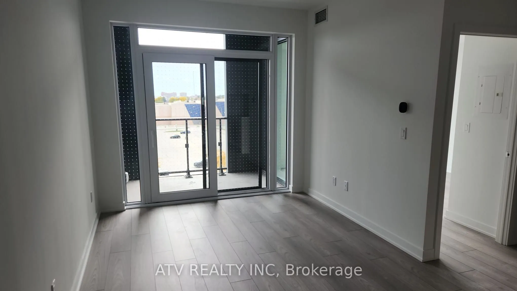 1007 The Queensway, #417