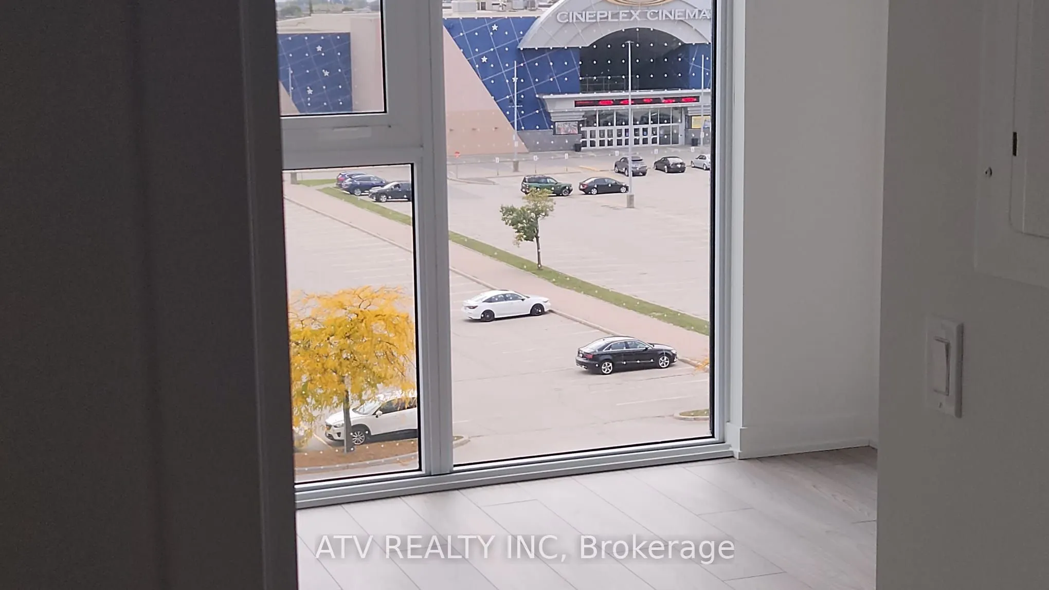 1007 The Queensway, #417