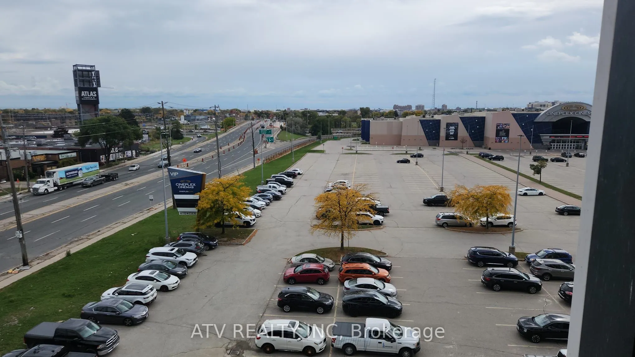 1007 The Queensway, #417