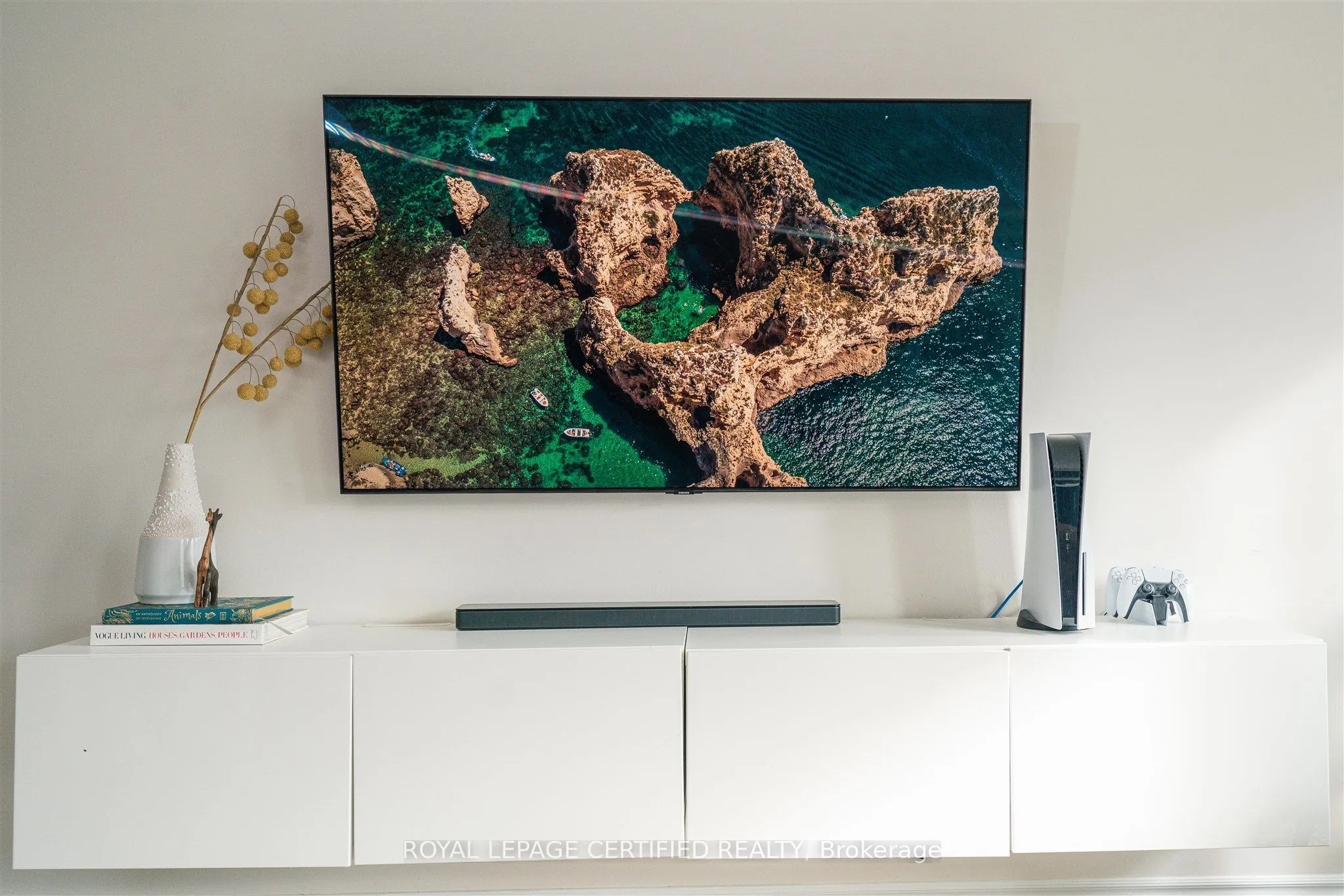 1657 Copeland Circle