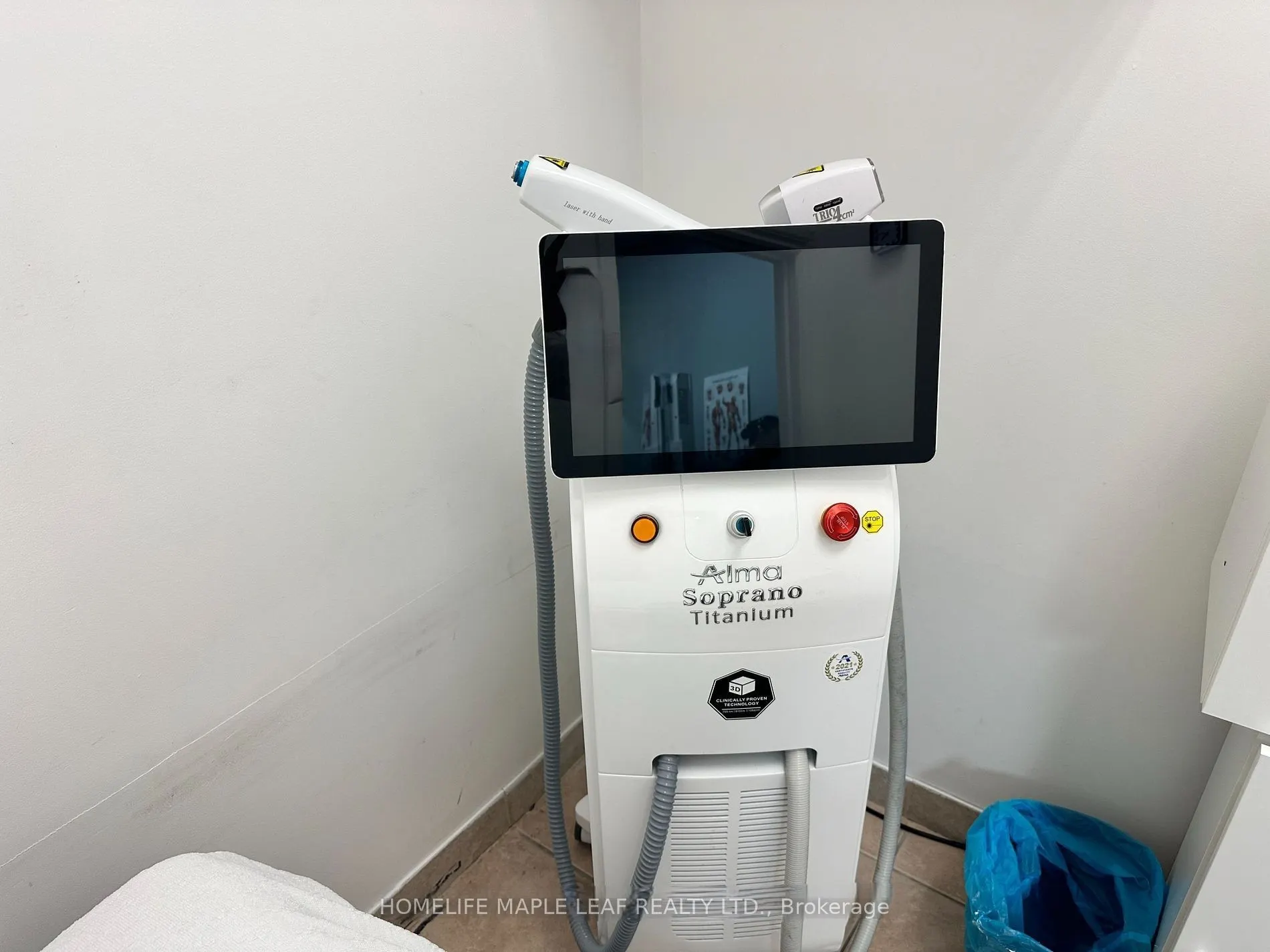 60 Dundas Street E, #8