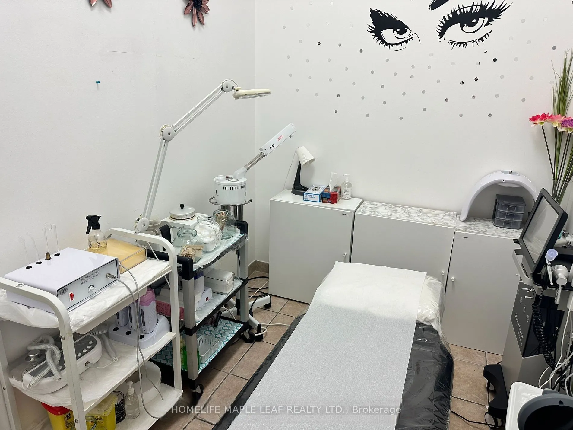 60 Dundas Street E, #8