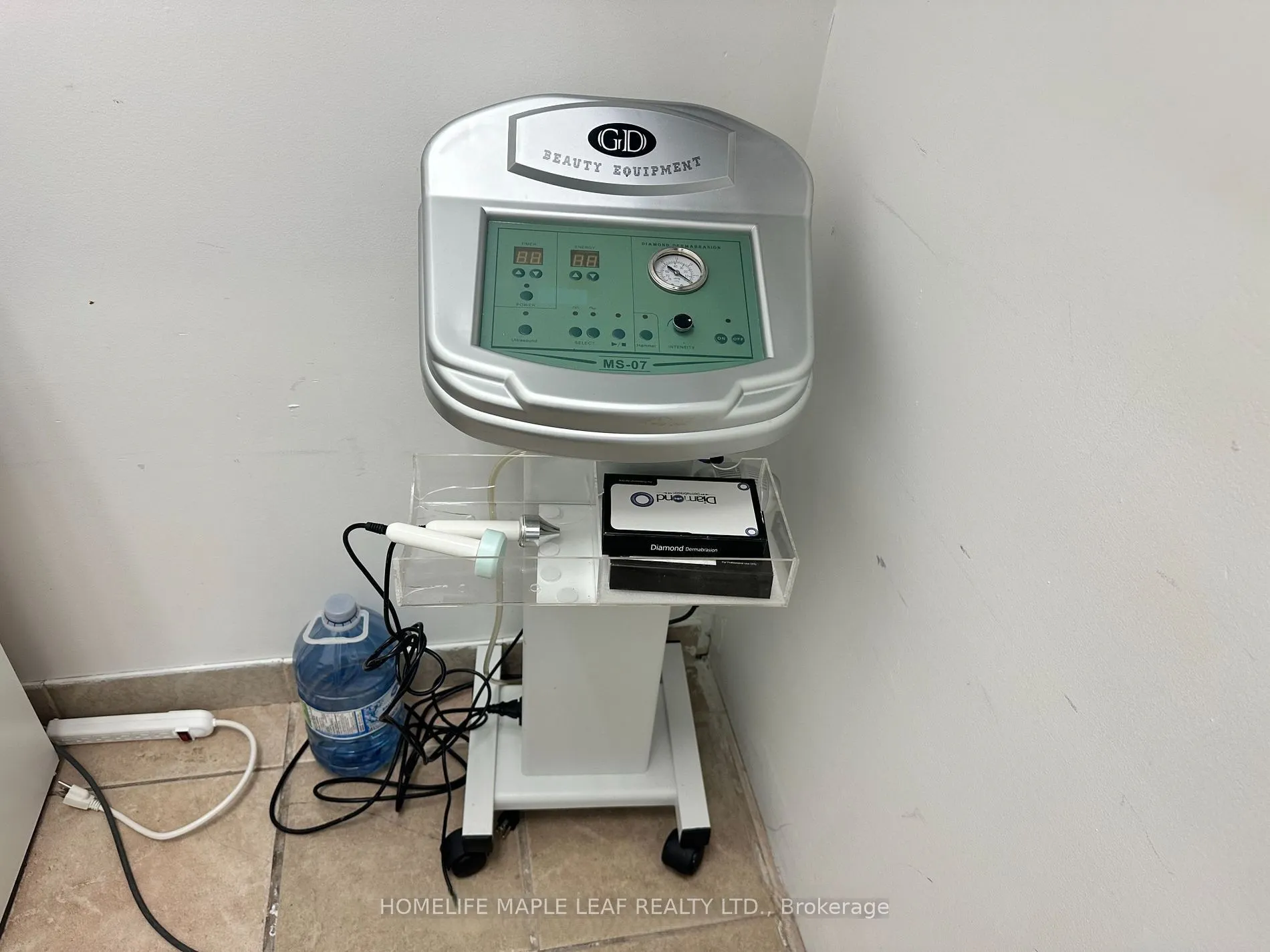 60 Dundas Street E, #8