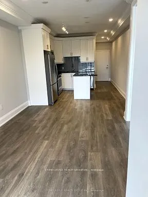 4040 Upper Middle Road, #323