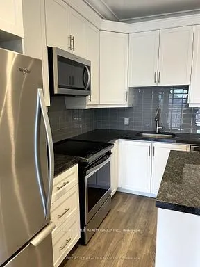 4040 Upper Middle Road, #323