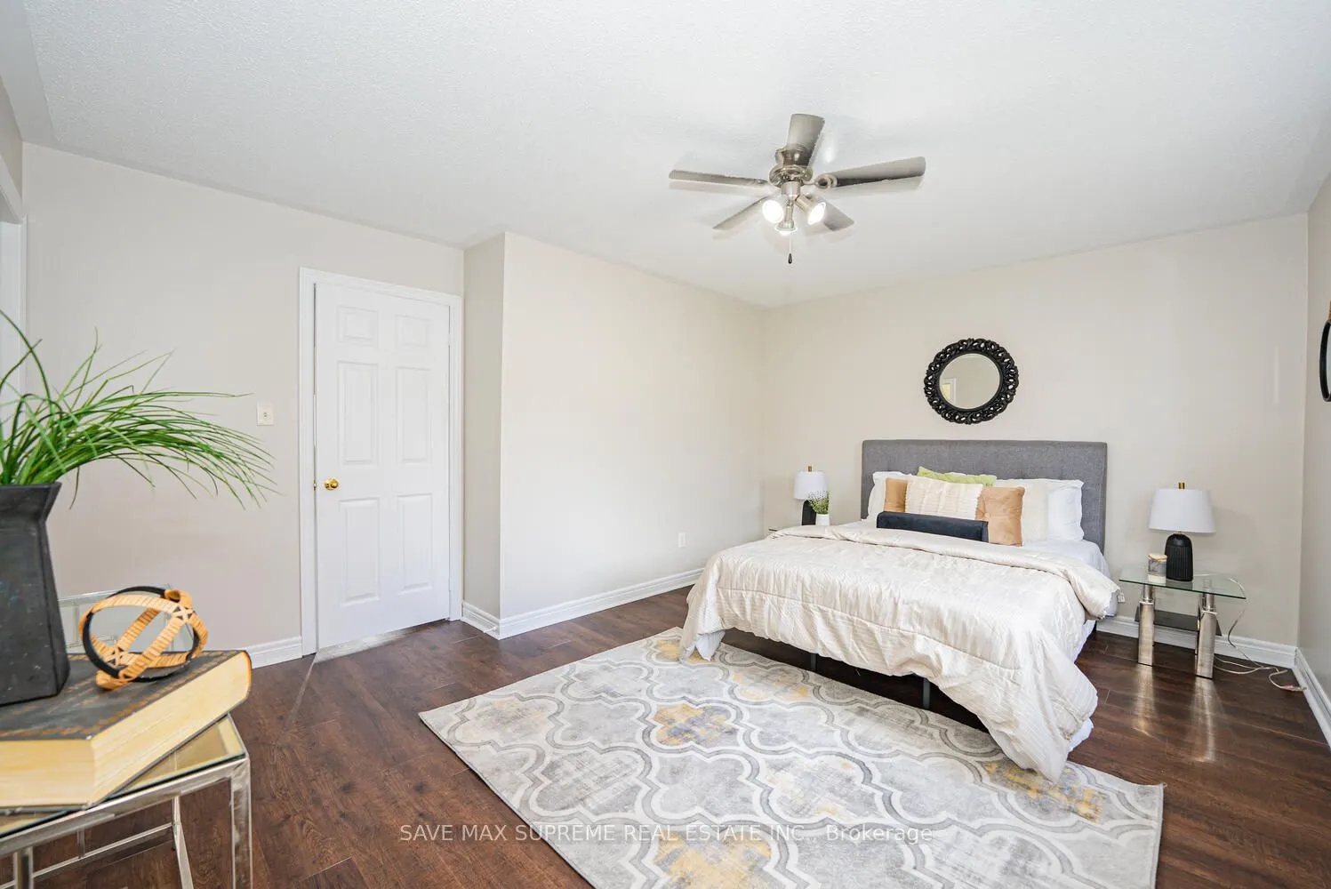 74 Ridgemore Crescent