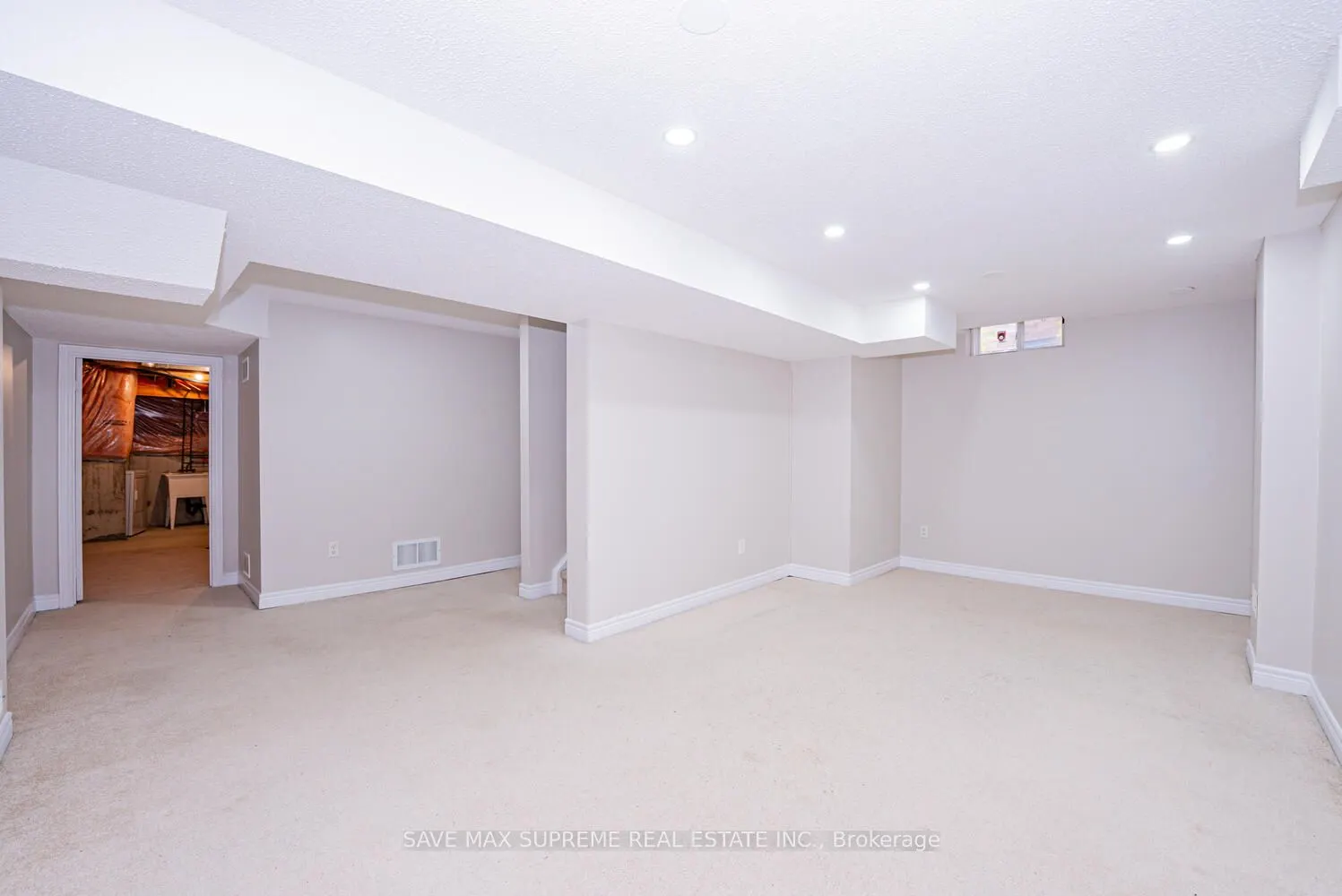 74 Ridgemore Crescent