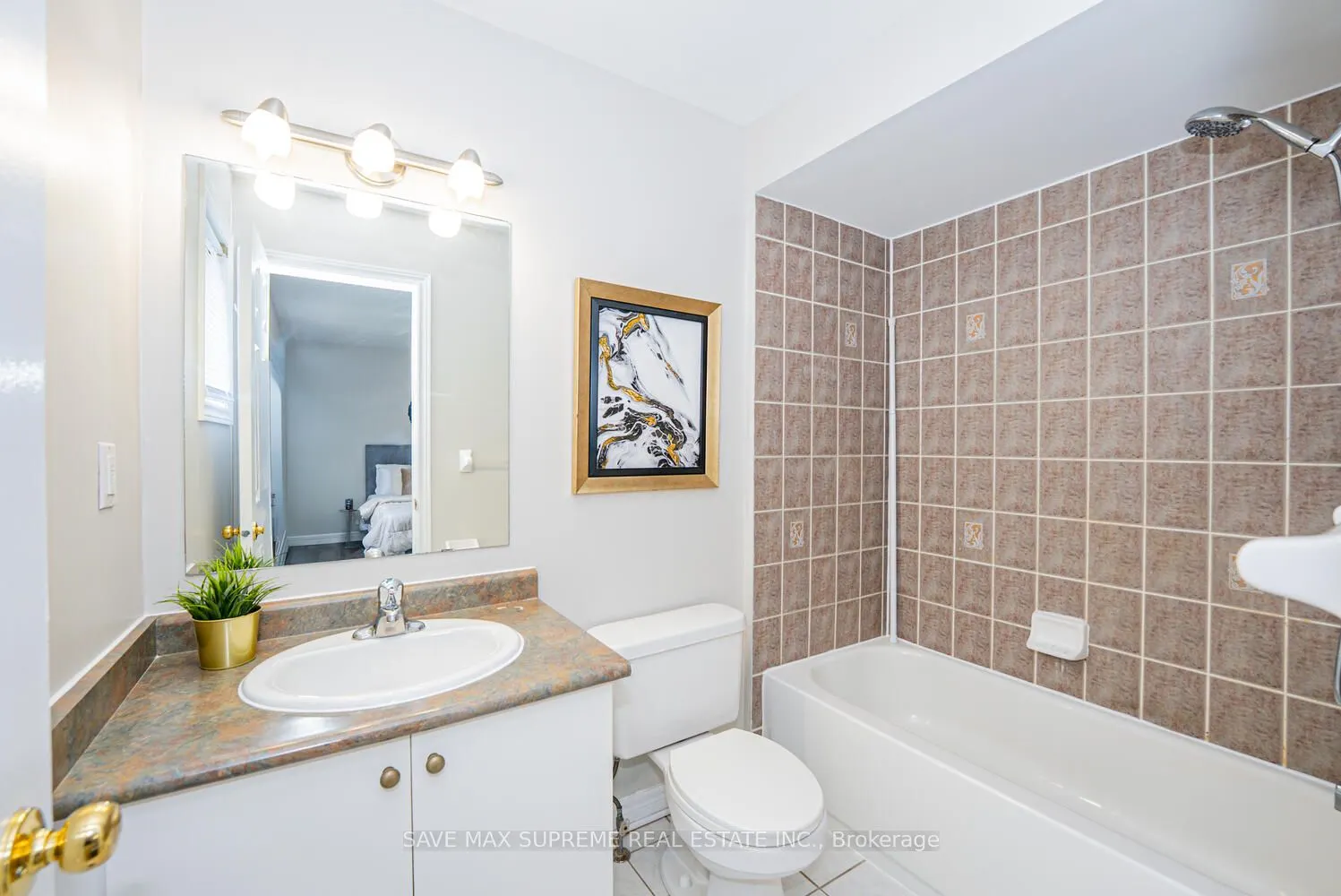 74 Ridgemore Crescent