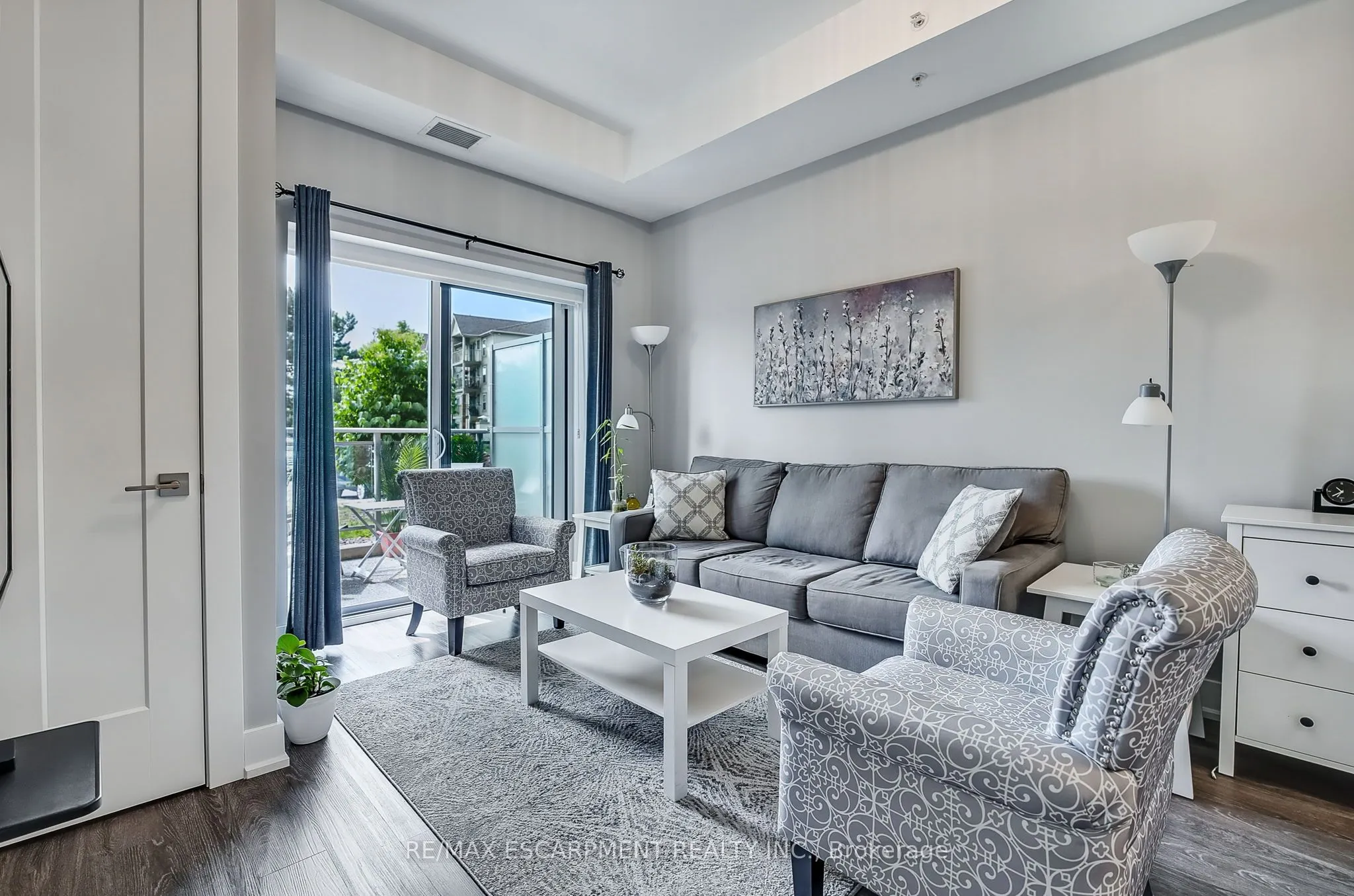 4040 Upper Middle Road, #103