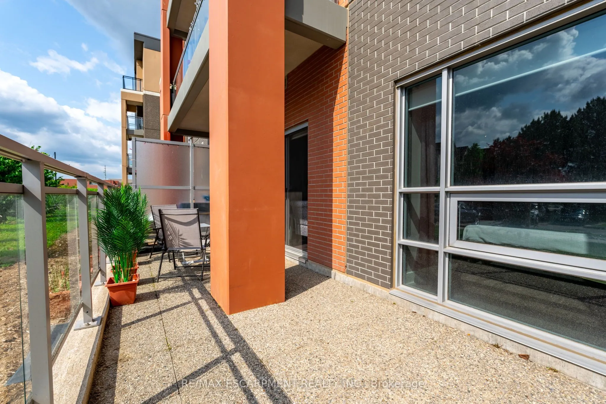 4040 Upper Middle Road, #103