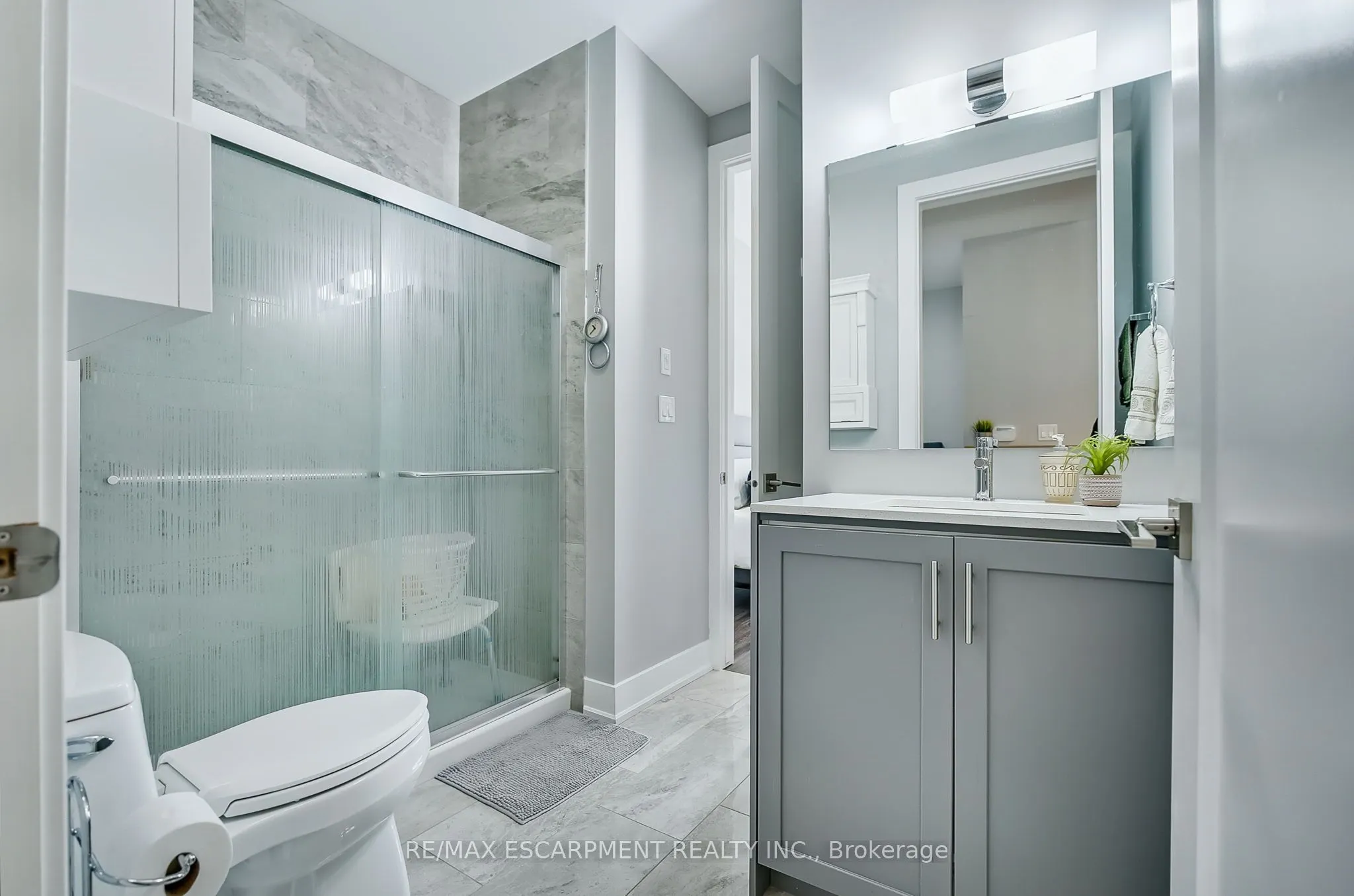 4040 Upper Middle Road, #103