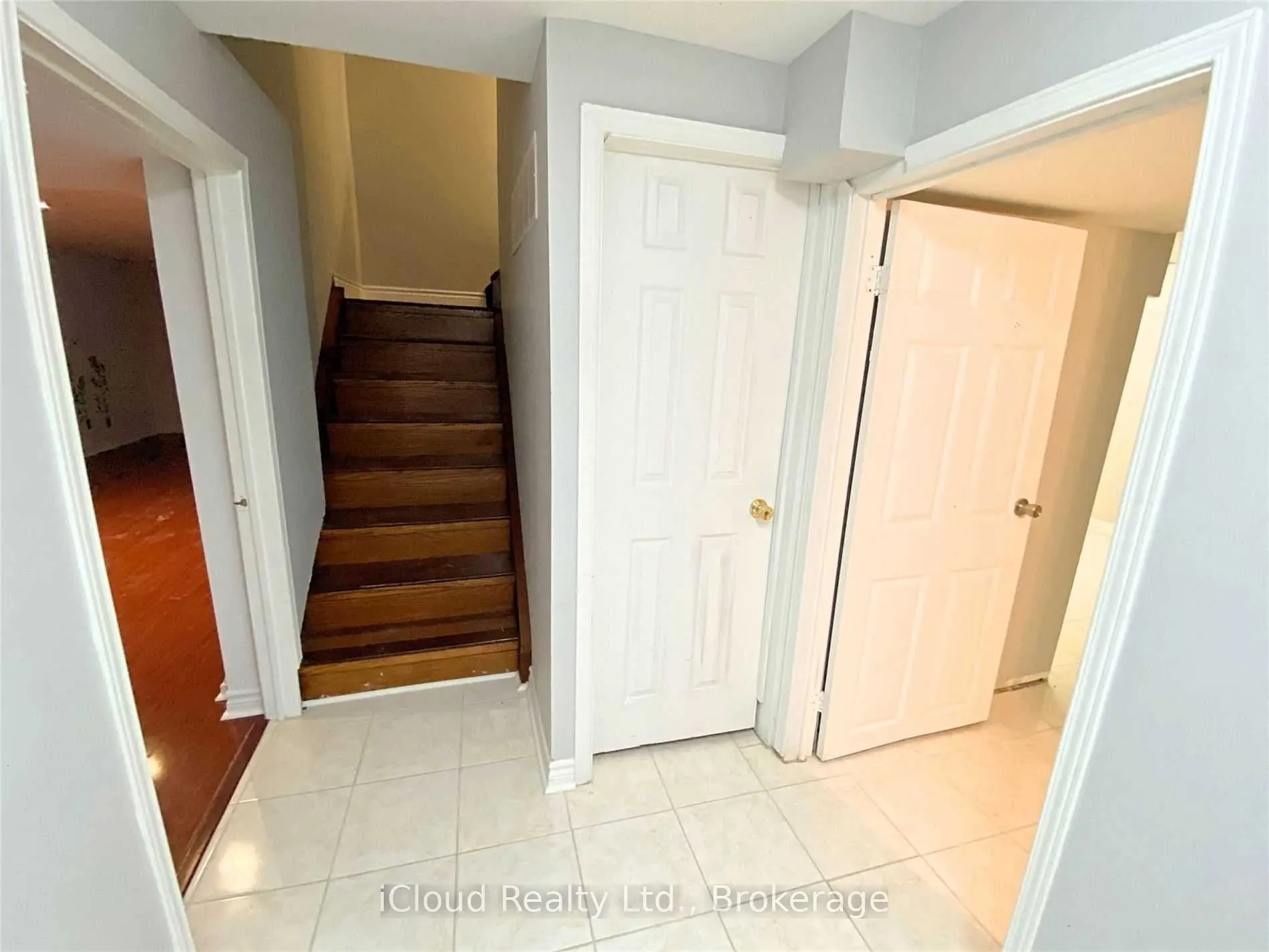 1659 Summergrove Crescent, #Basement